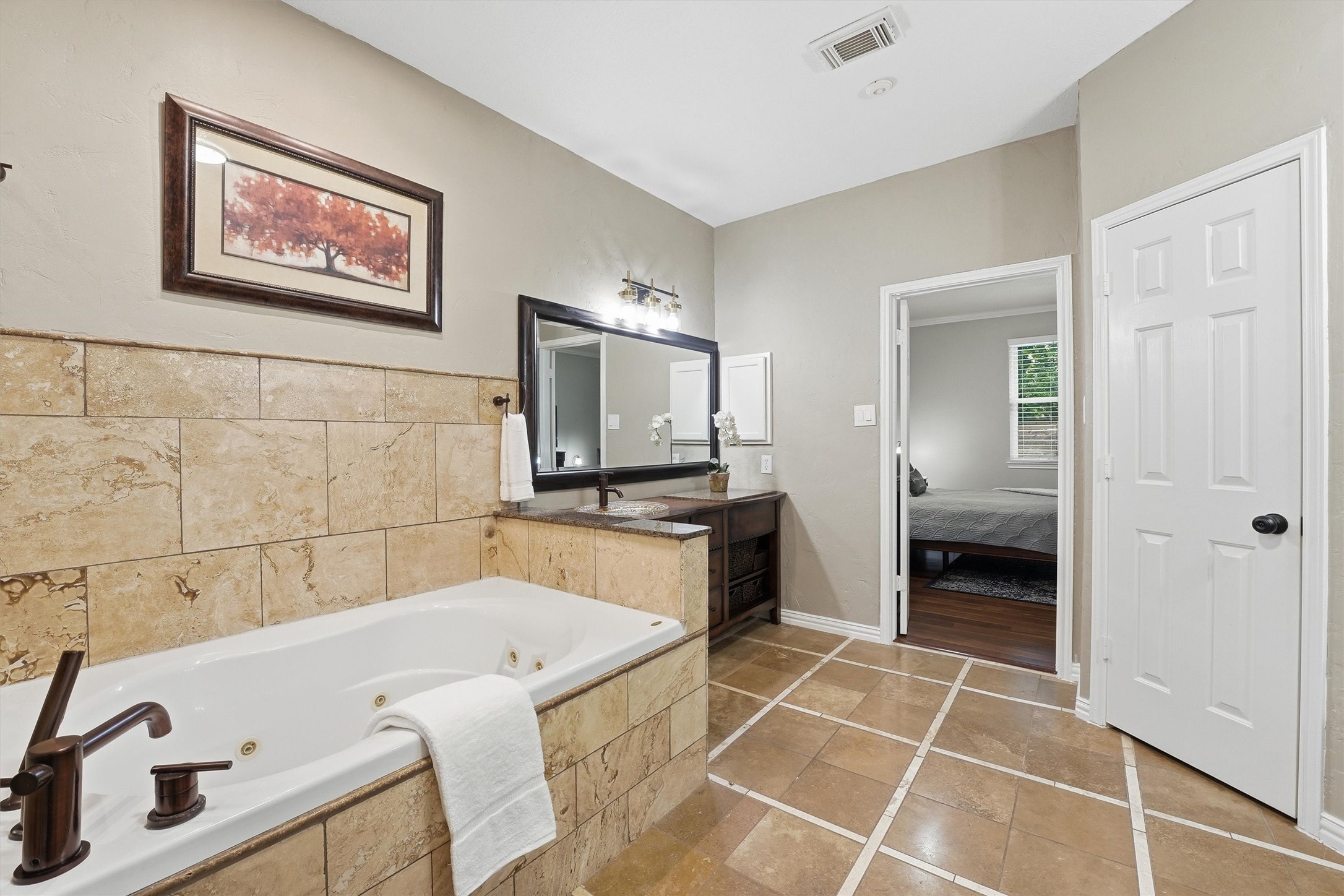 8103 Hurst Forest Drive Property Photo 19