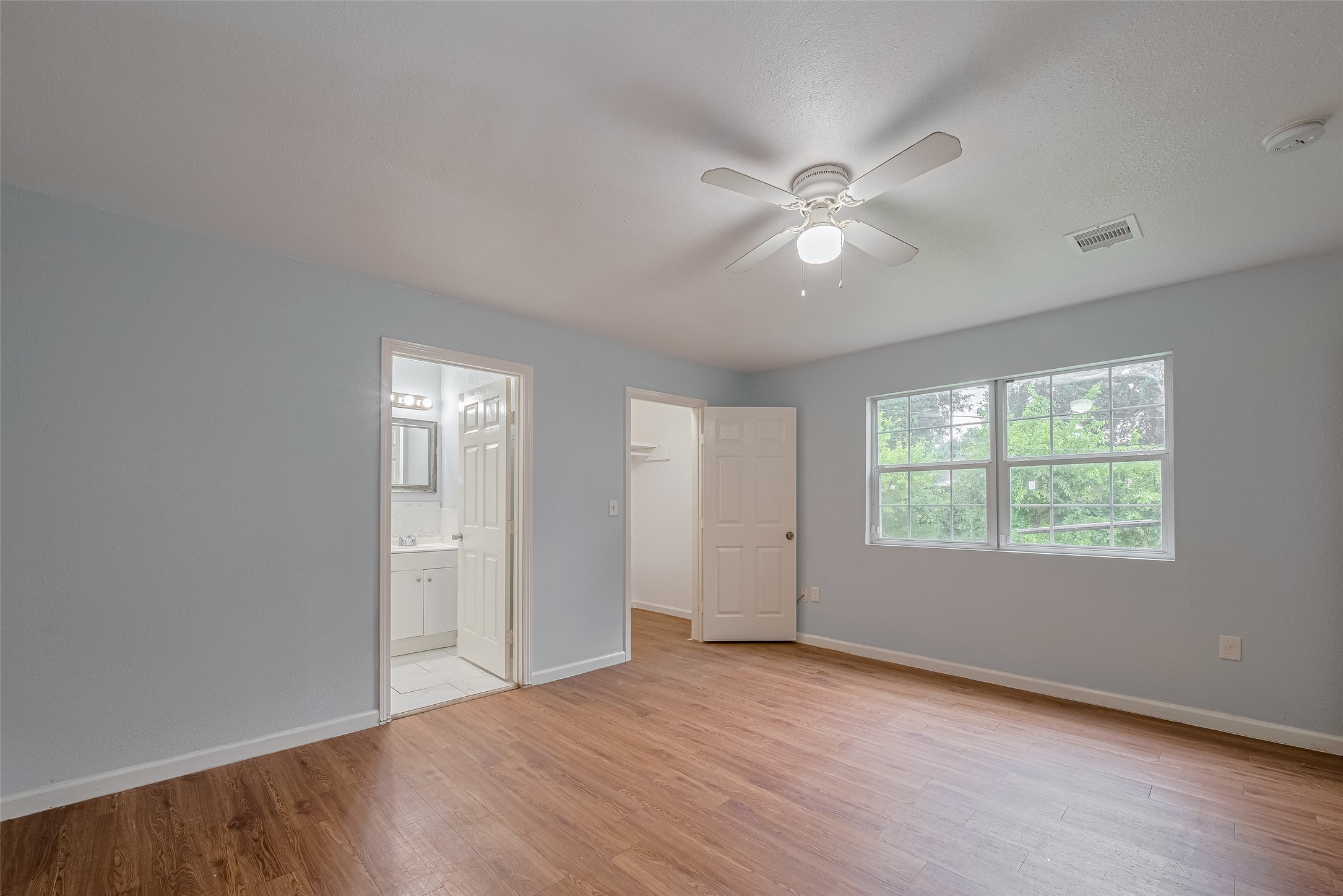4906 Larkspur Street Property Photo 10