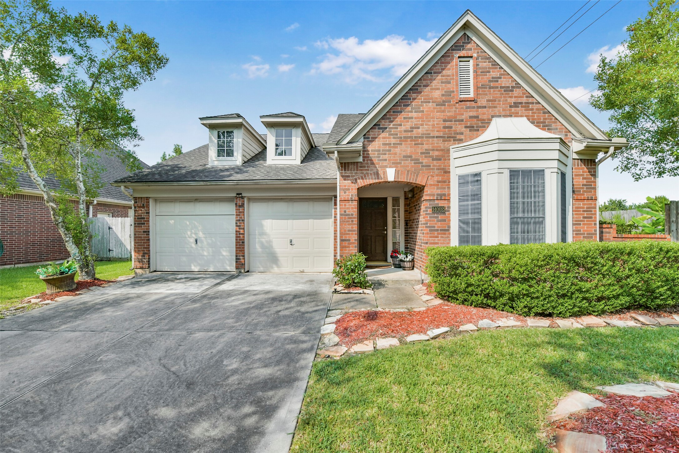 14002 Crown Glen Court Property Photo 2