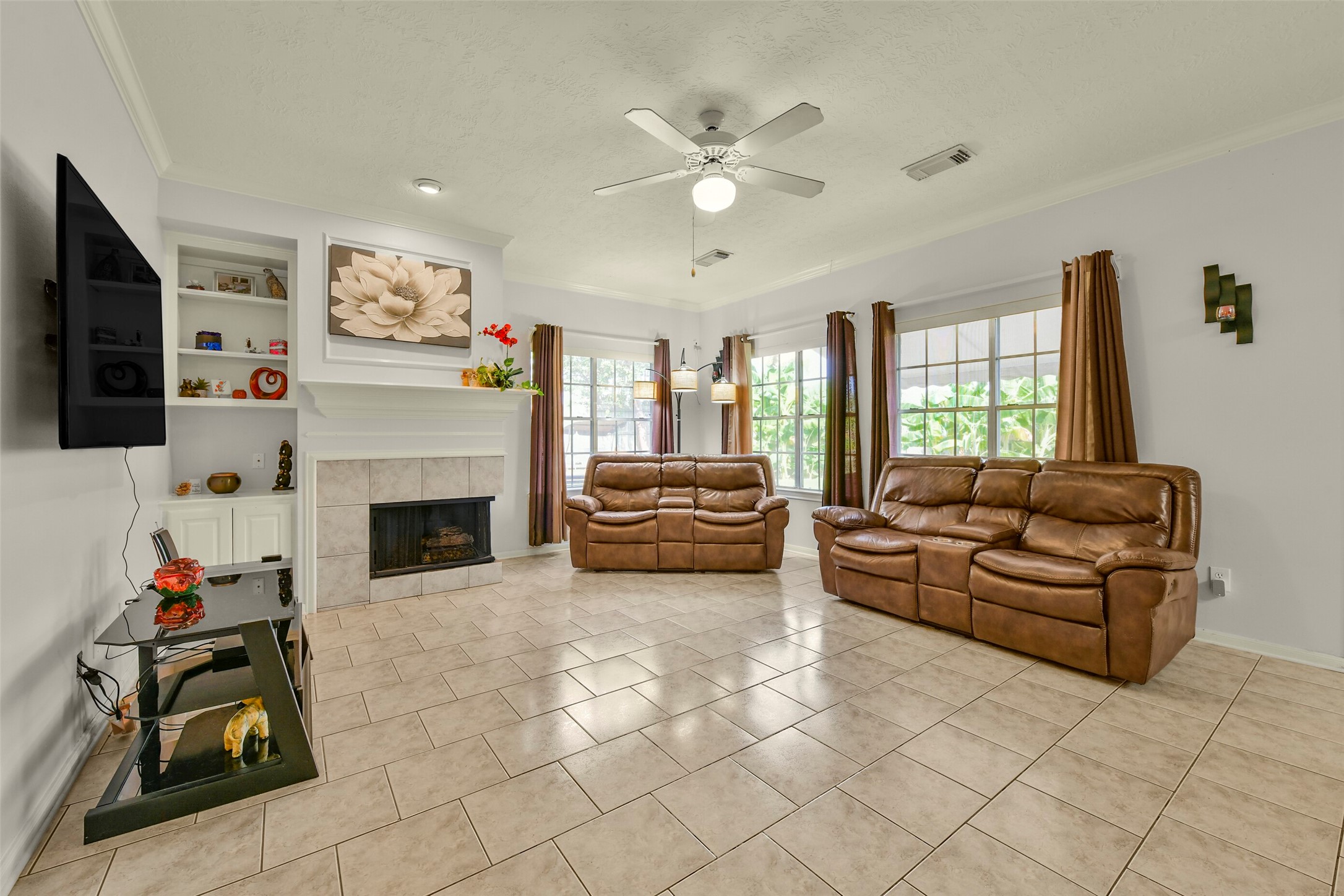 14002 Crown Glen Court Property Photo 8