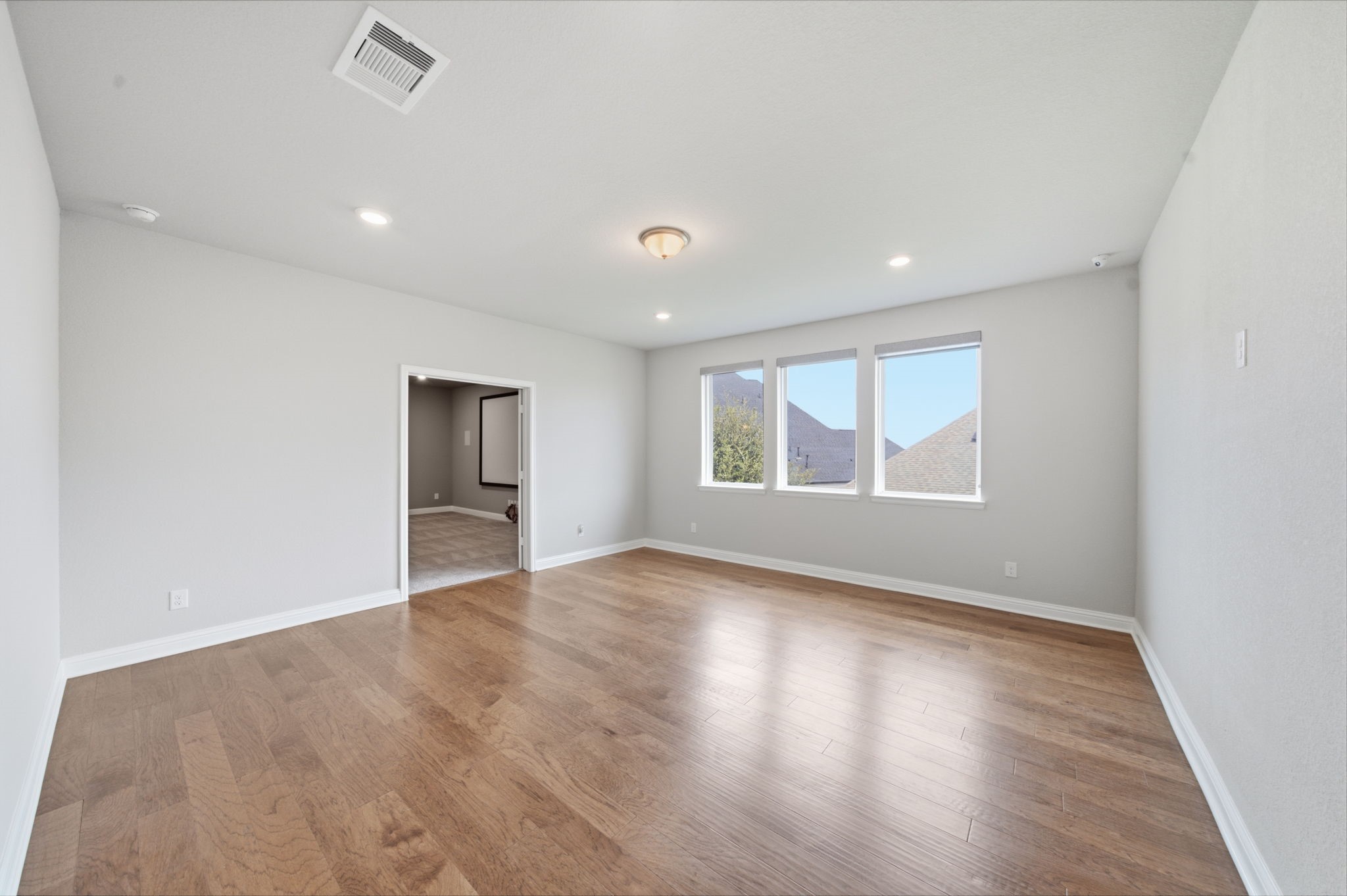 4227 Martin Ridge Drive Property Photo 32