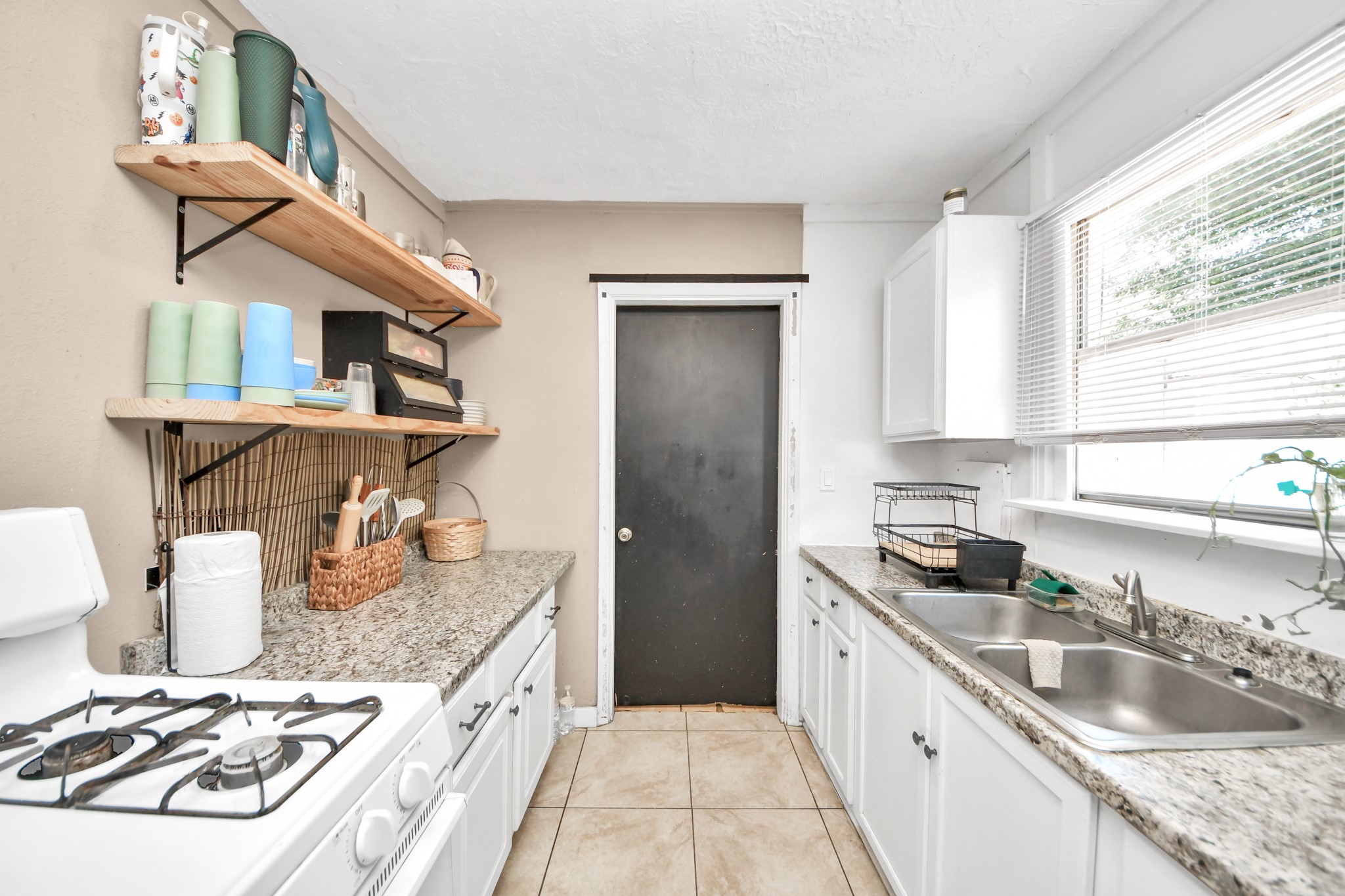 1806 Miami Road Property Photo 7