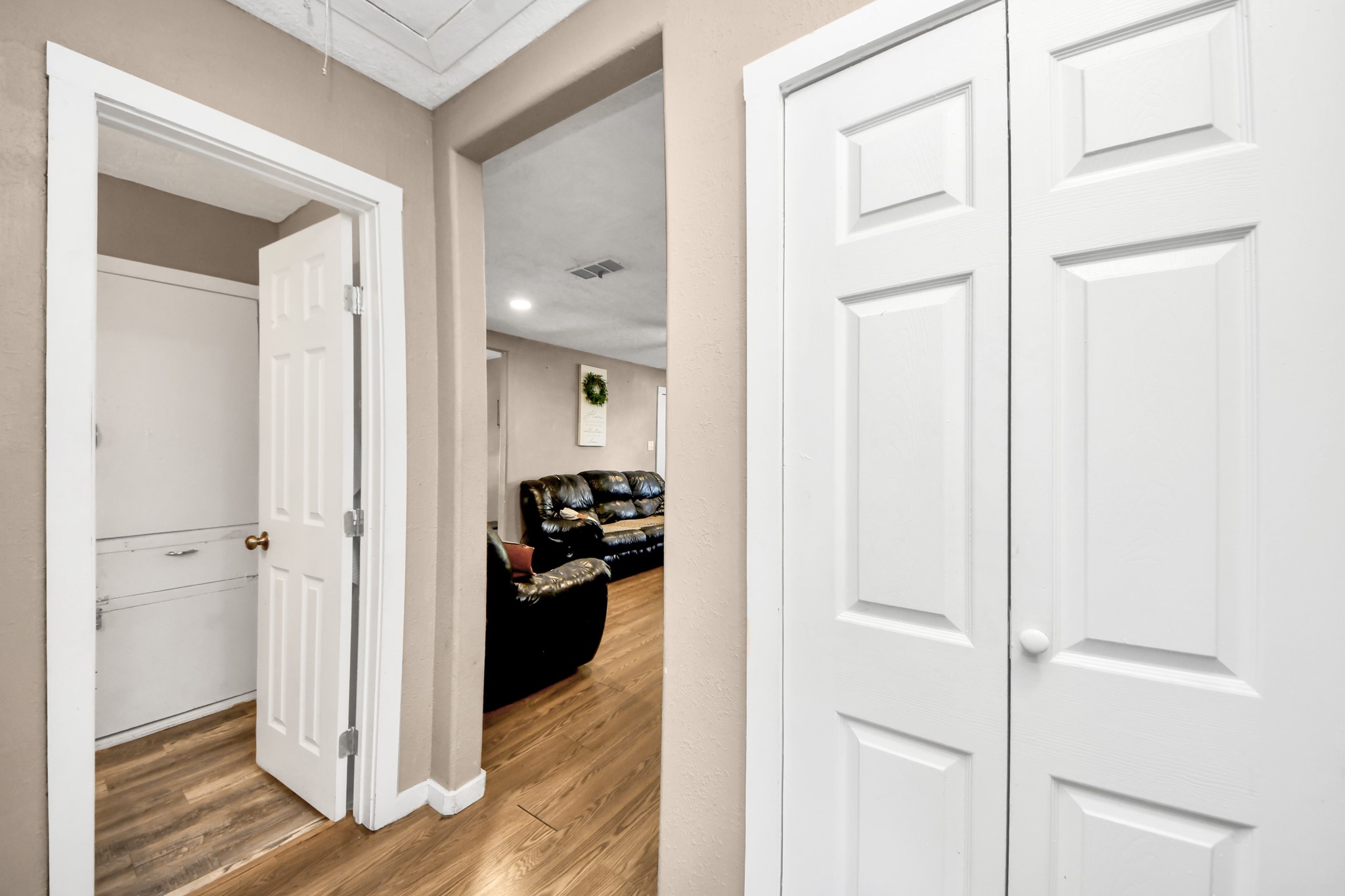 1806 Miami Road Property Photo 23