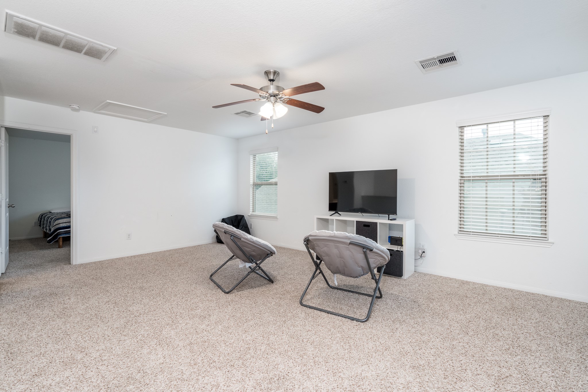 18918 Cove Pointe Dr Property Photo 33