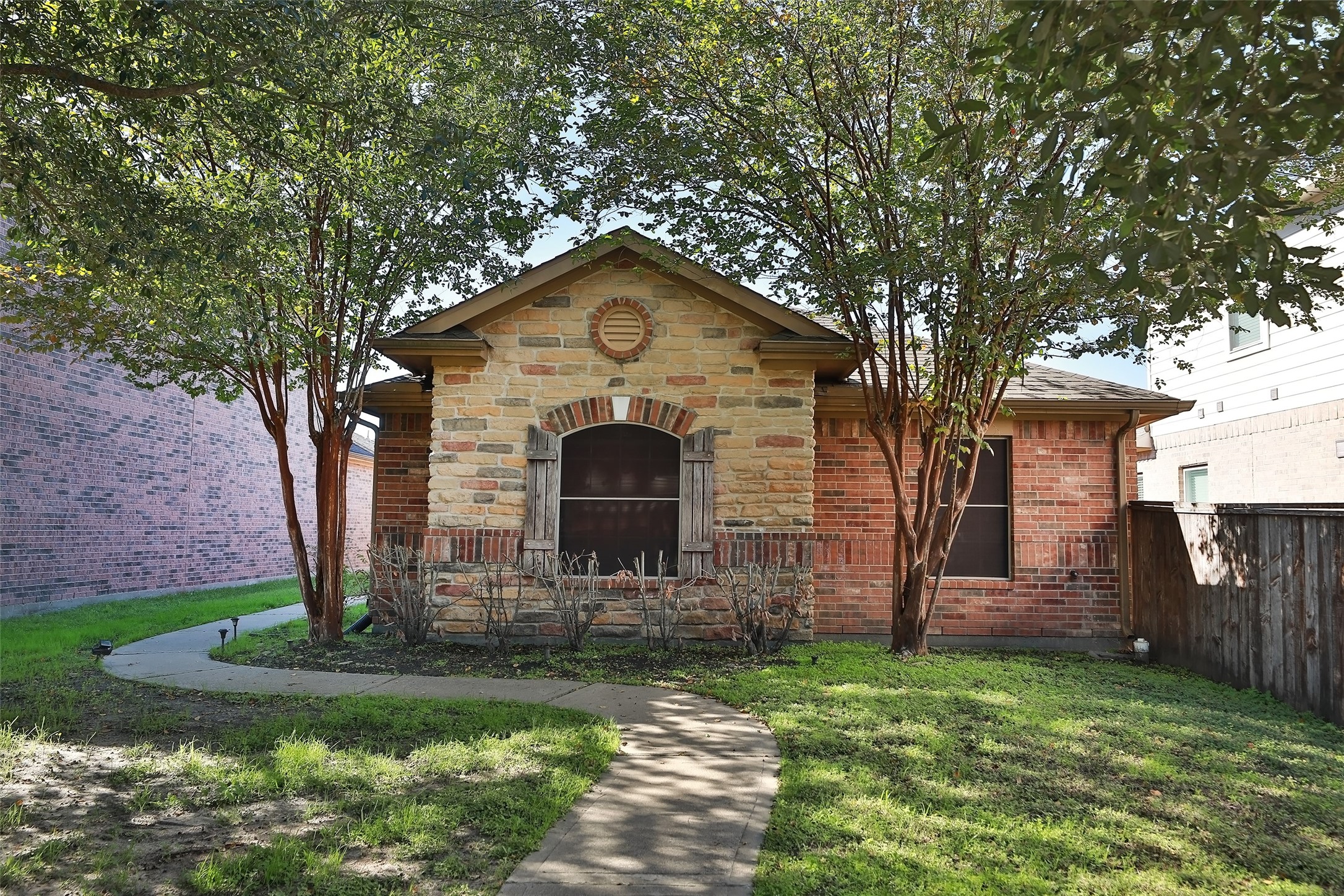 8231 Gran Villa Drive Property Photo 1