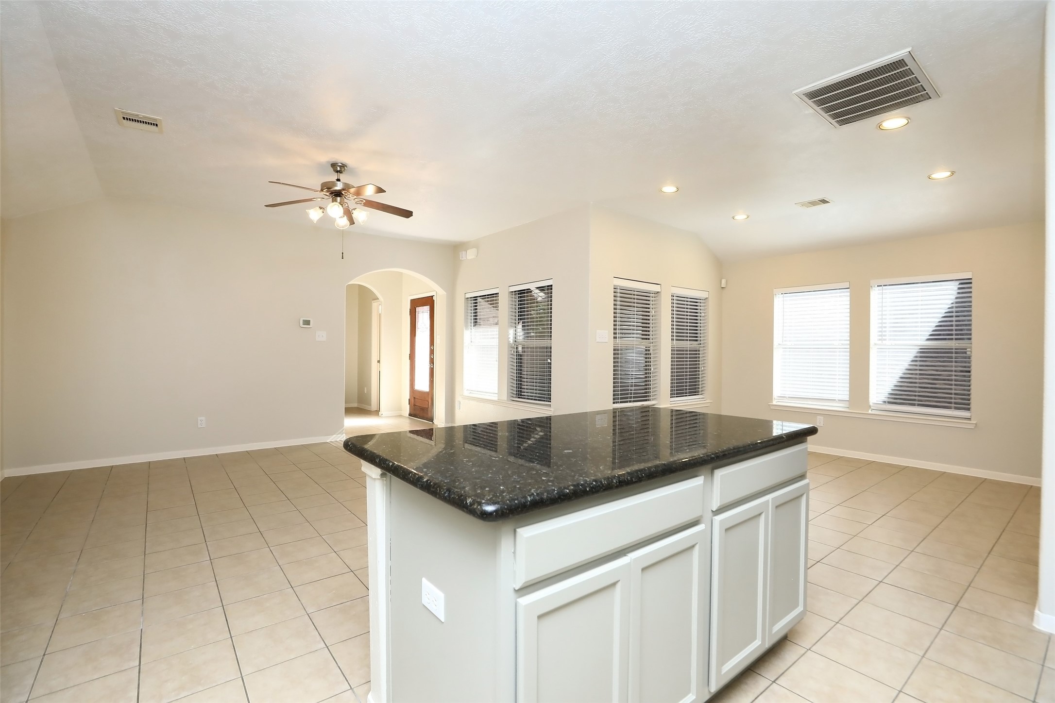8231 Gran Villa Drive Property Photo 13
