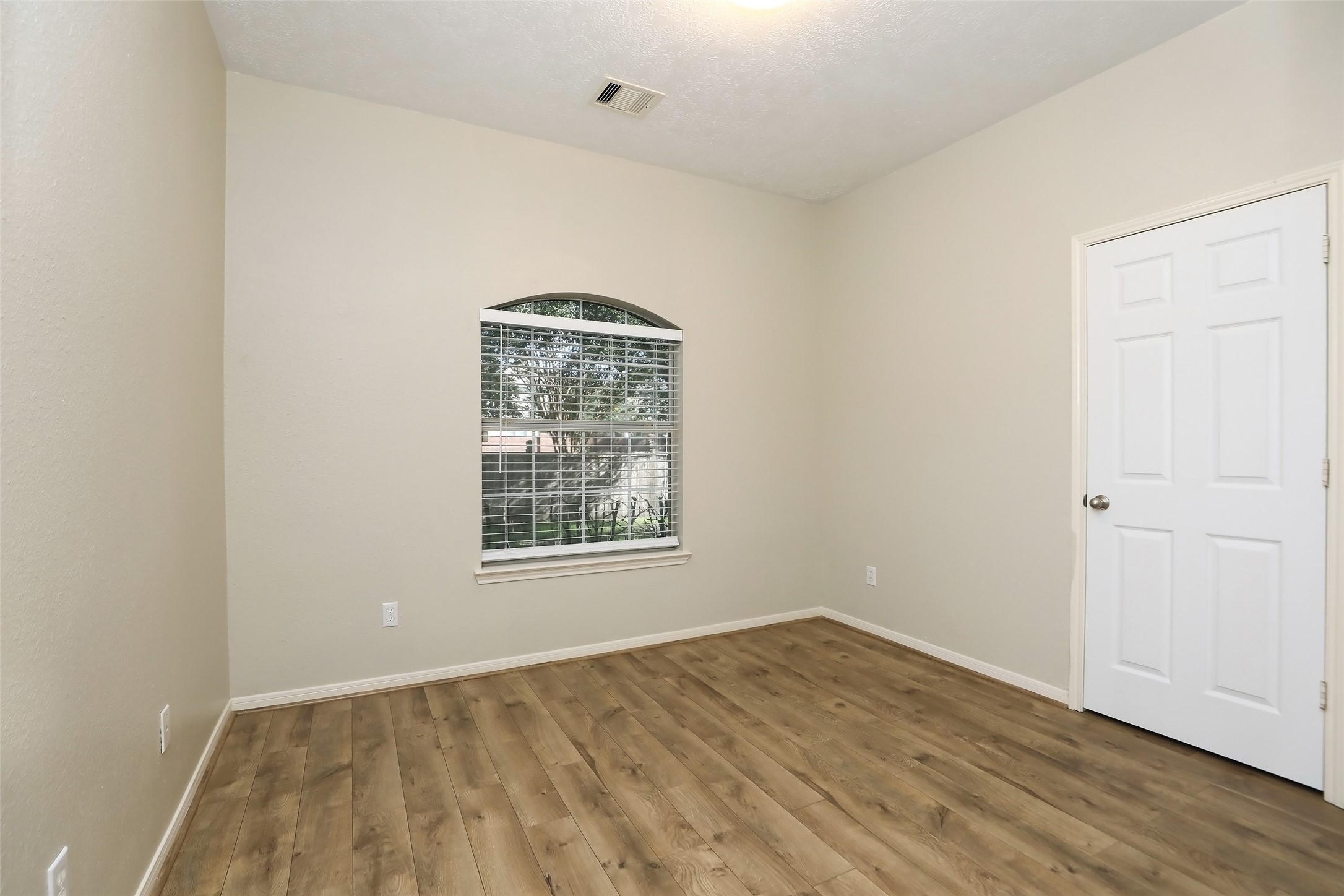 8231 Gran Villa Drive Property Photo 23