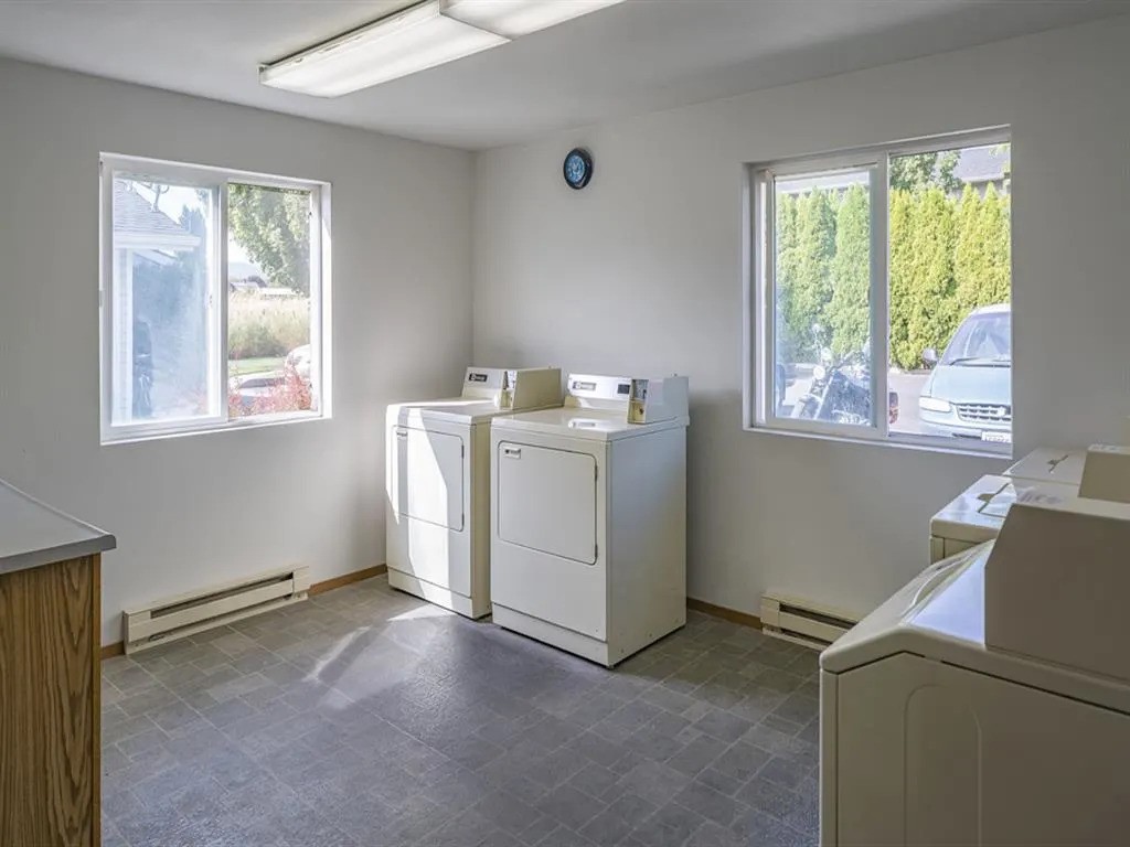 420 S 5th St E Property Photo 11