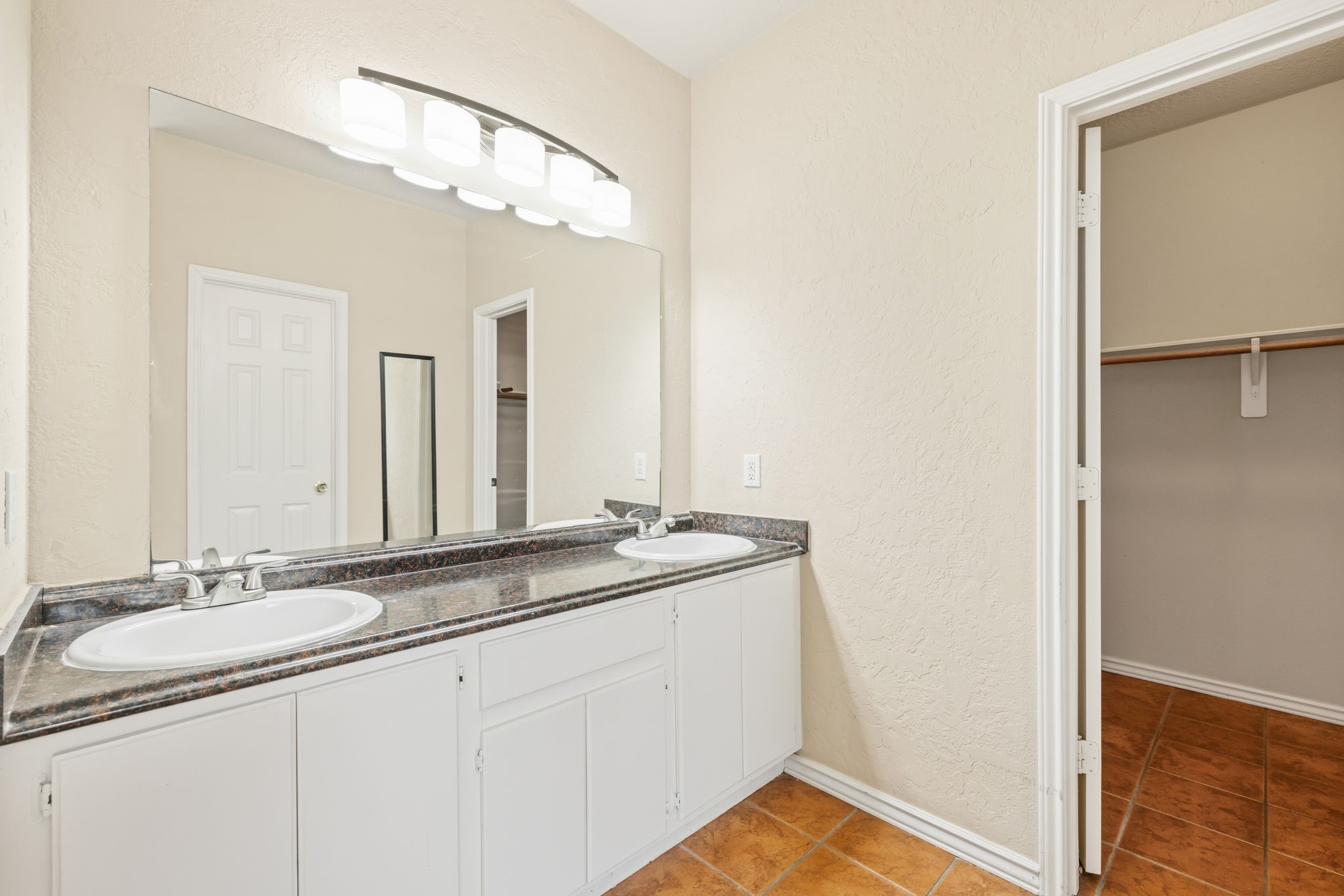 22519 Spring Crossing Drive Property Photo 20