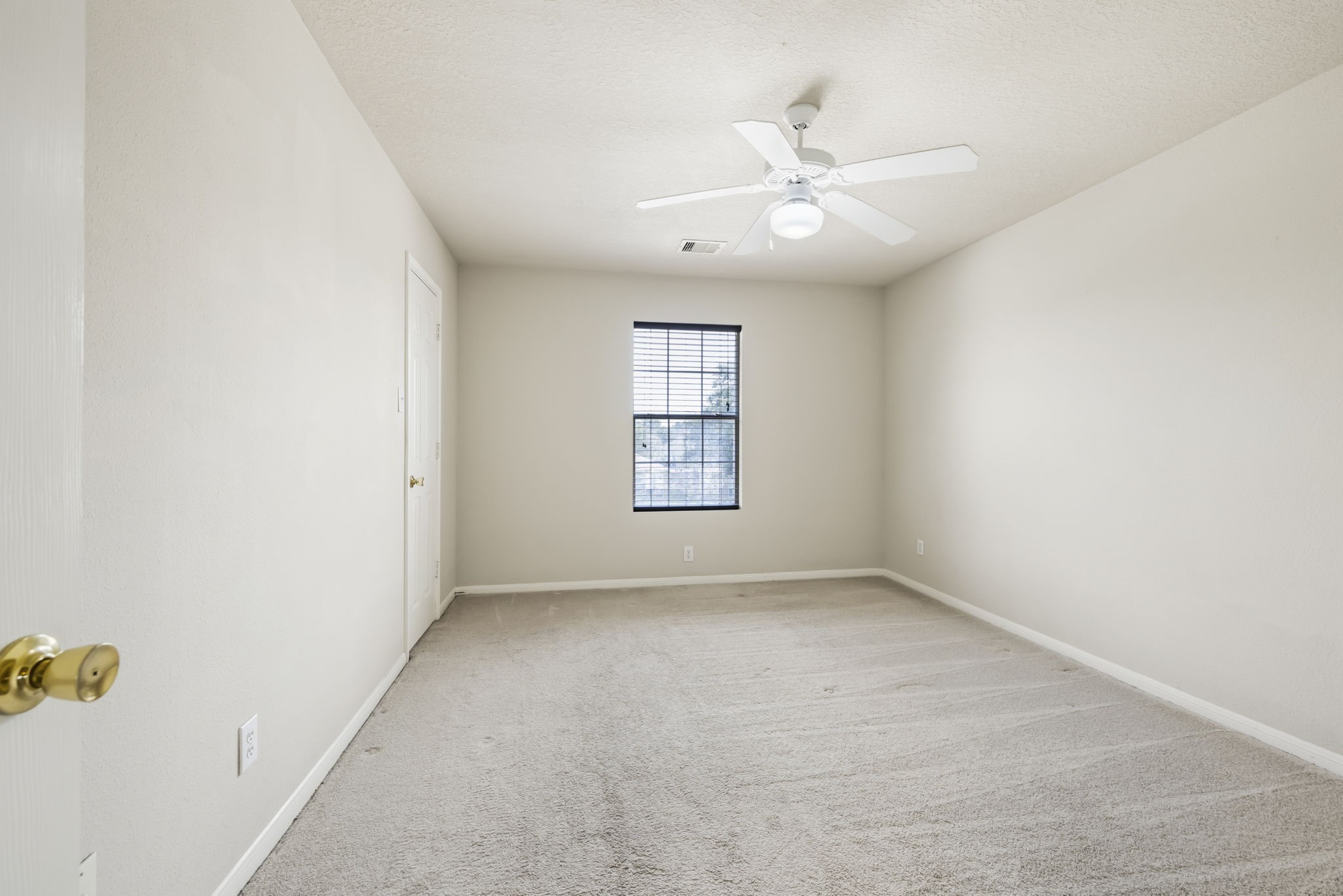 22519 Spring Crossing Drive Property Photo 30
