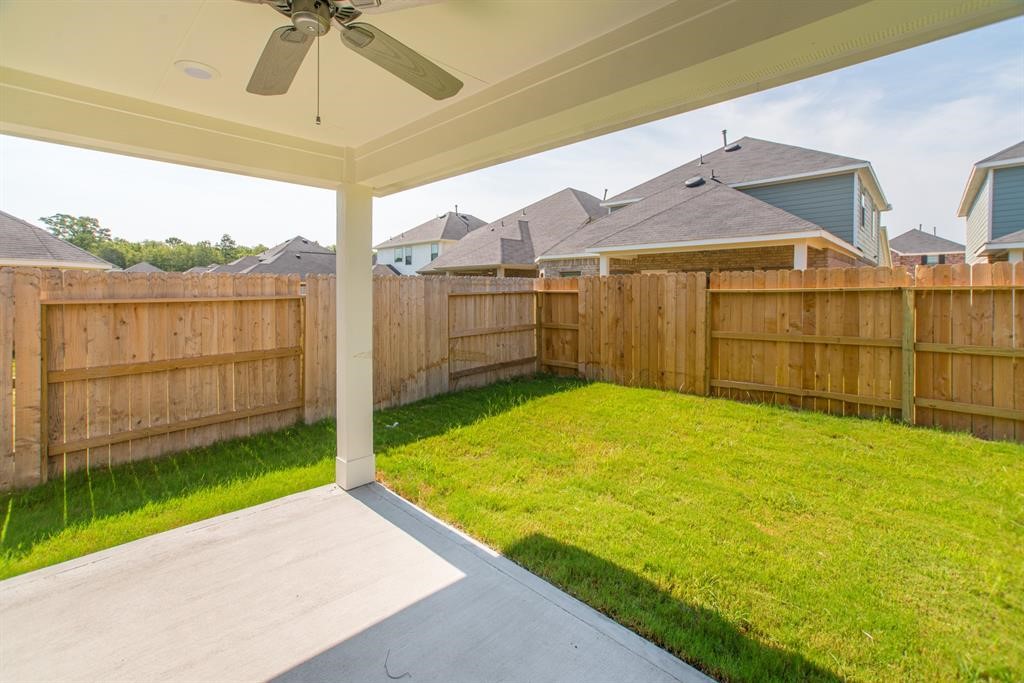 10626 Whitejacket Drive Property Photo 4