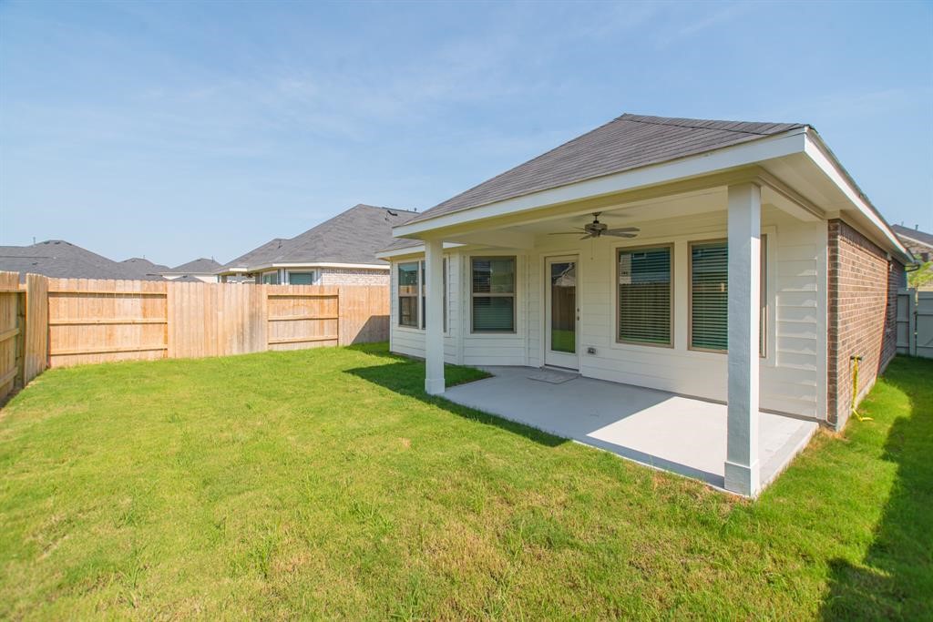 10626 Whitejacket Drive Property Photo 5