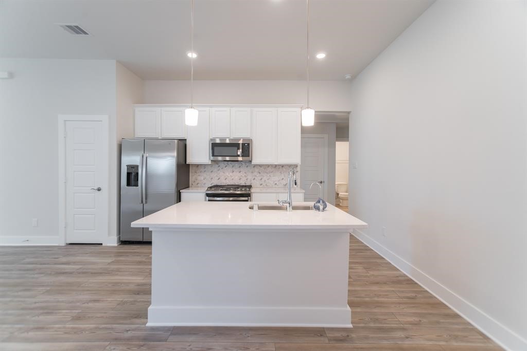 10626 Whitejacket Drive Property Photo 16