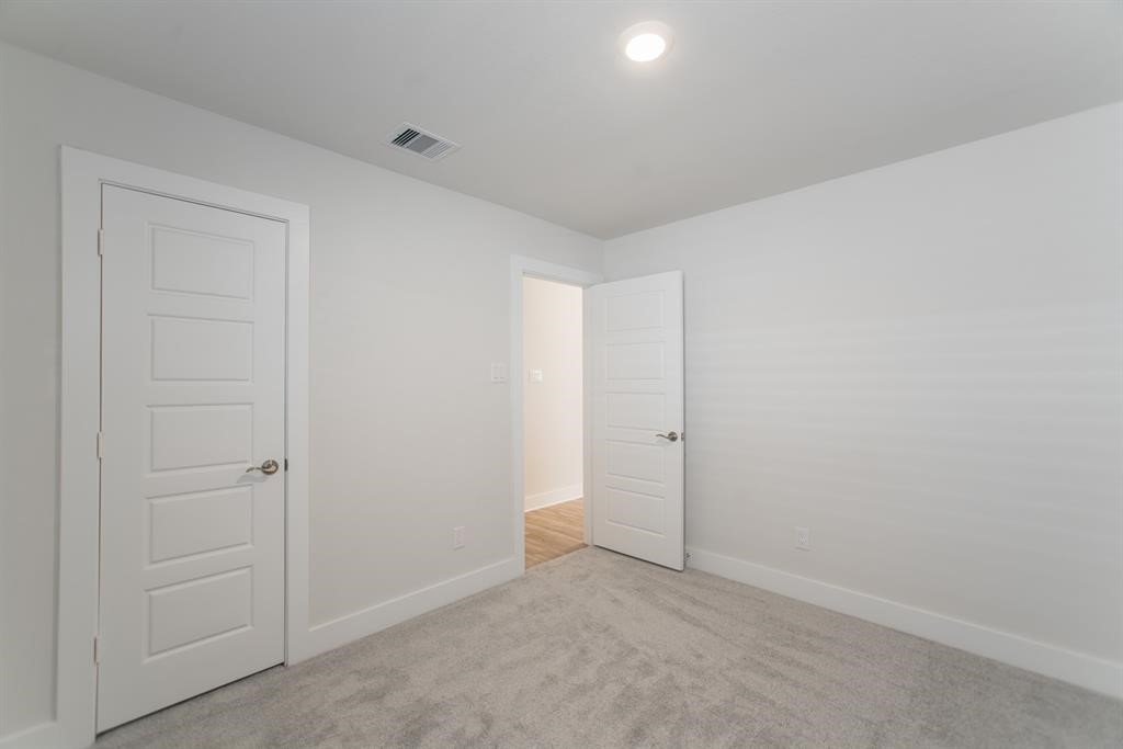 10626 Whitejacket Drive Property Photo 19