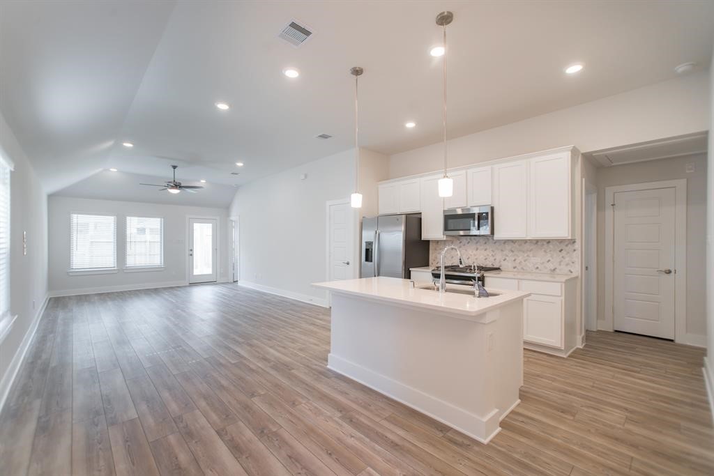 10626 Whitejacket Drive Property Photo 25