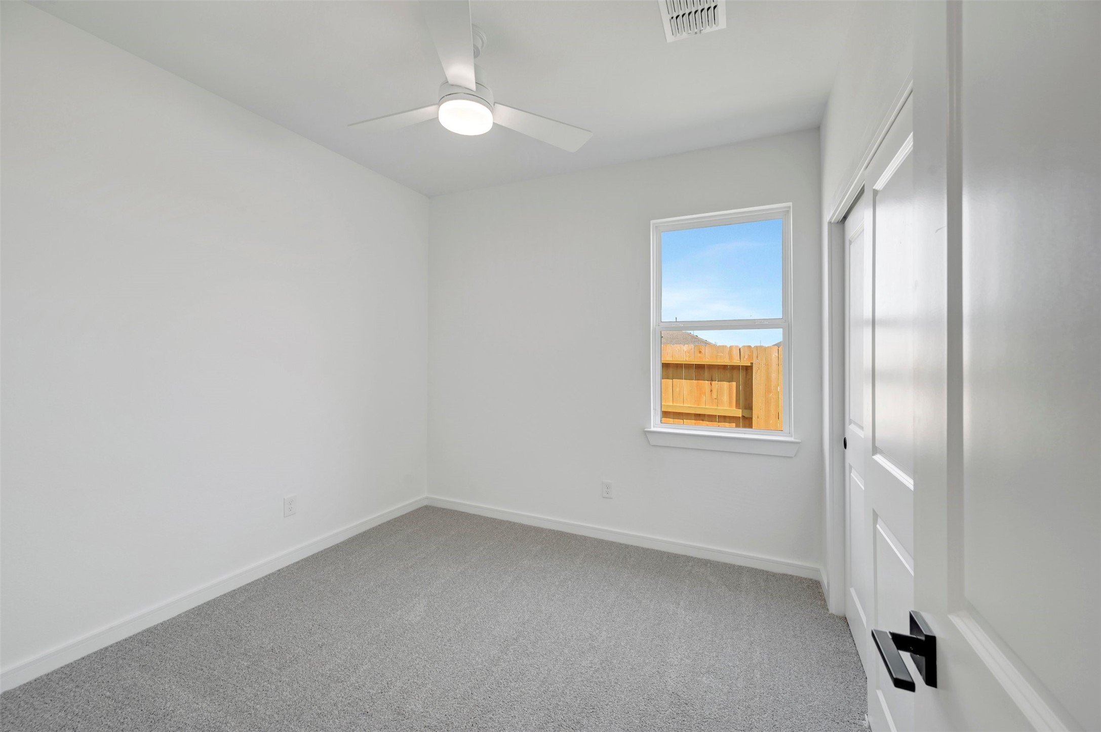 583 Day Station Drive Property Photo 17