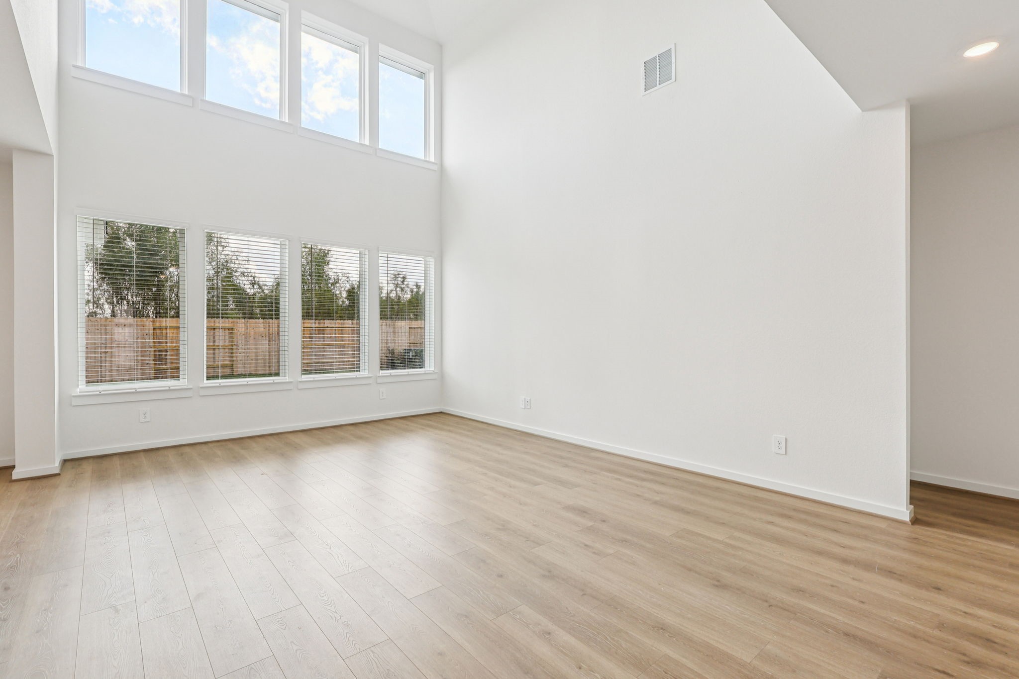 2118 Rawls Ranch Drive Property Photo 3