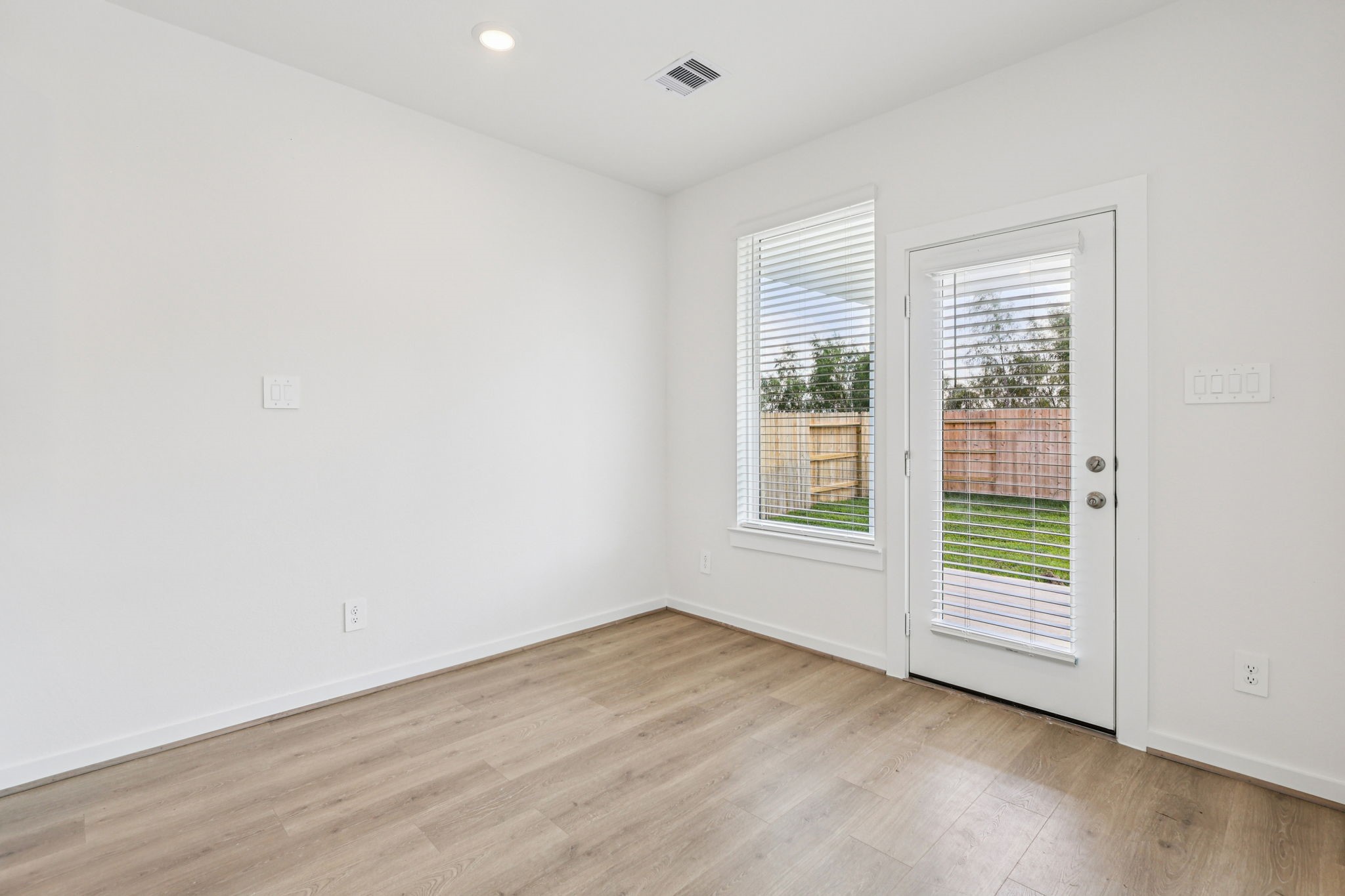 2118 Rawls Ranch Drive Property Photo 7
