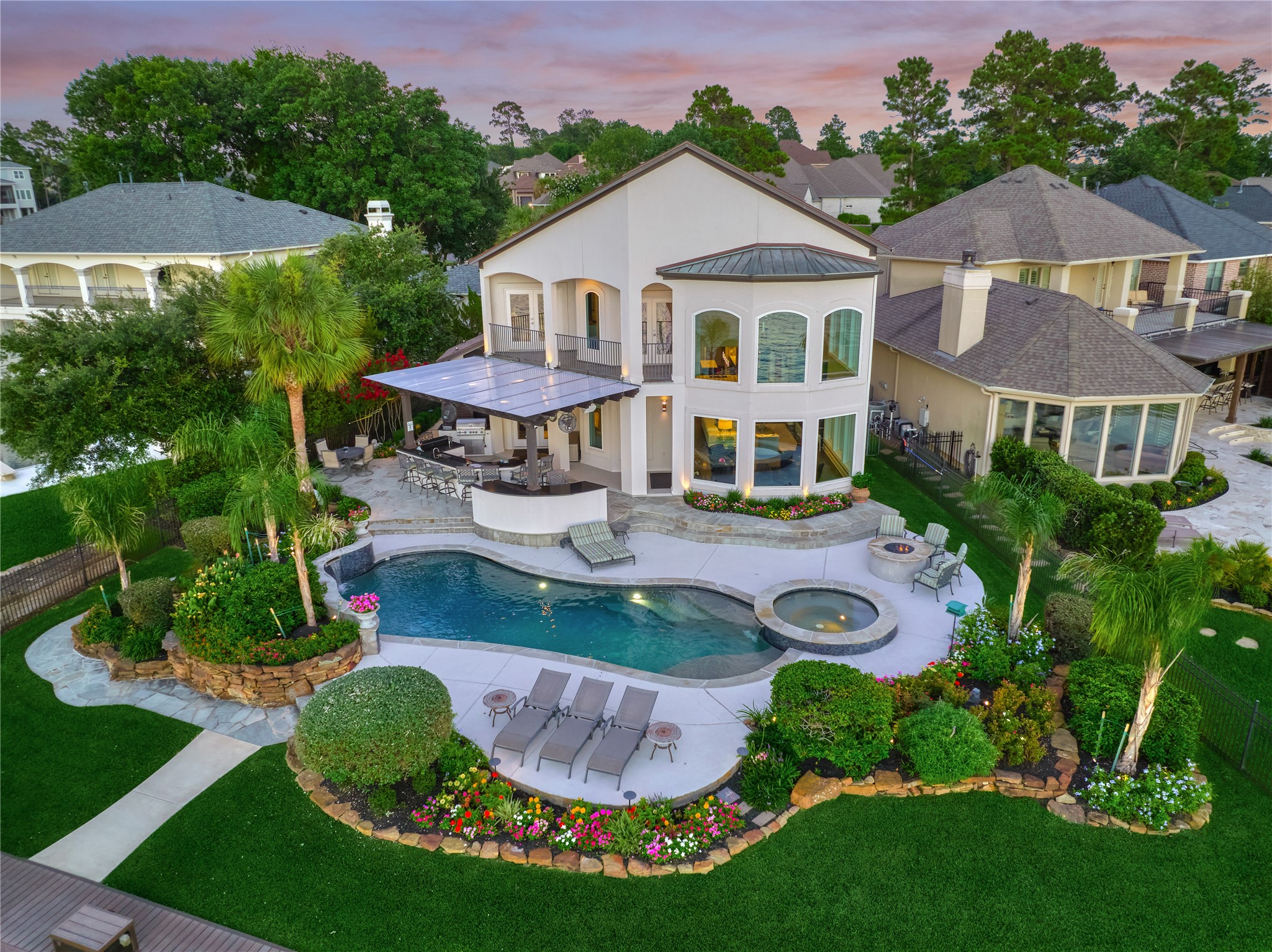 9943 Pebble View Court Property Photo 1
