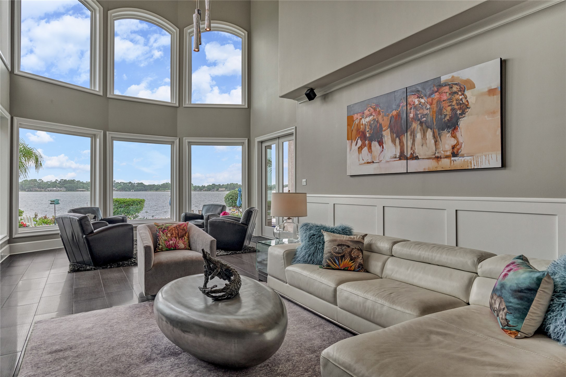 9943 Pebble View Court Property Photo 13