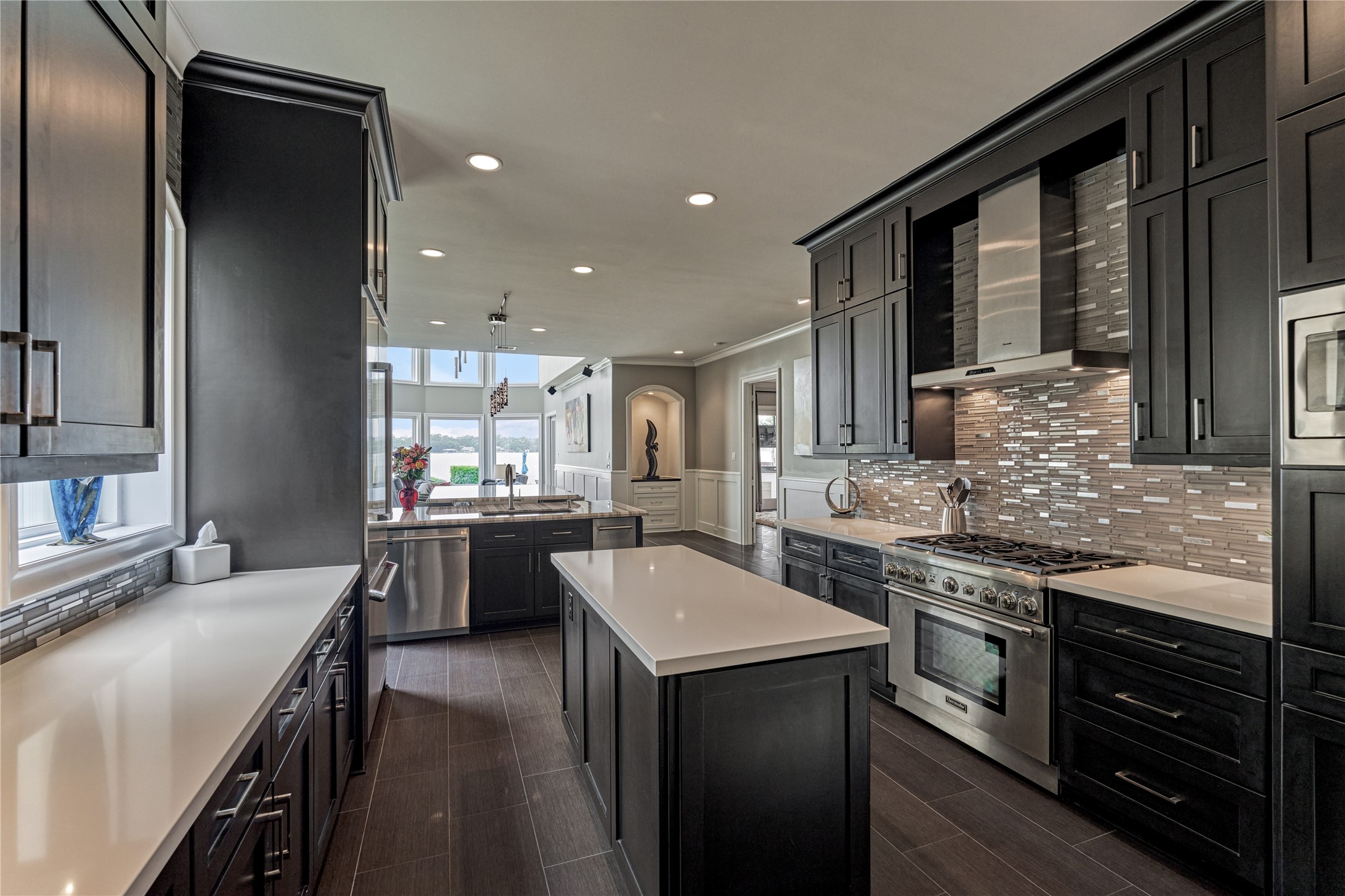 9943 Pebble View Court Property Photo 17