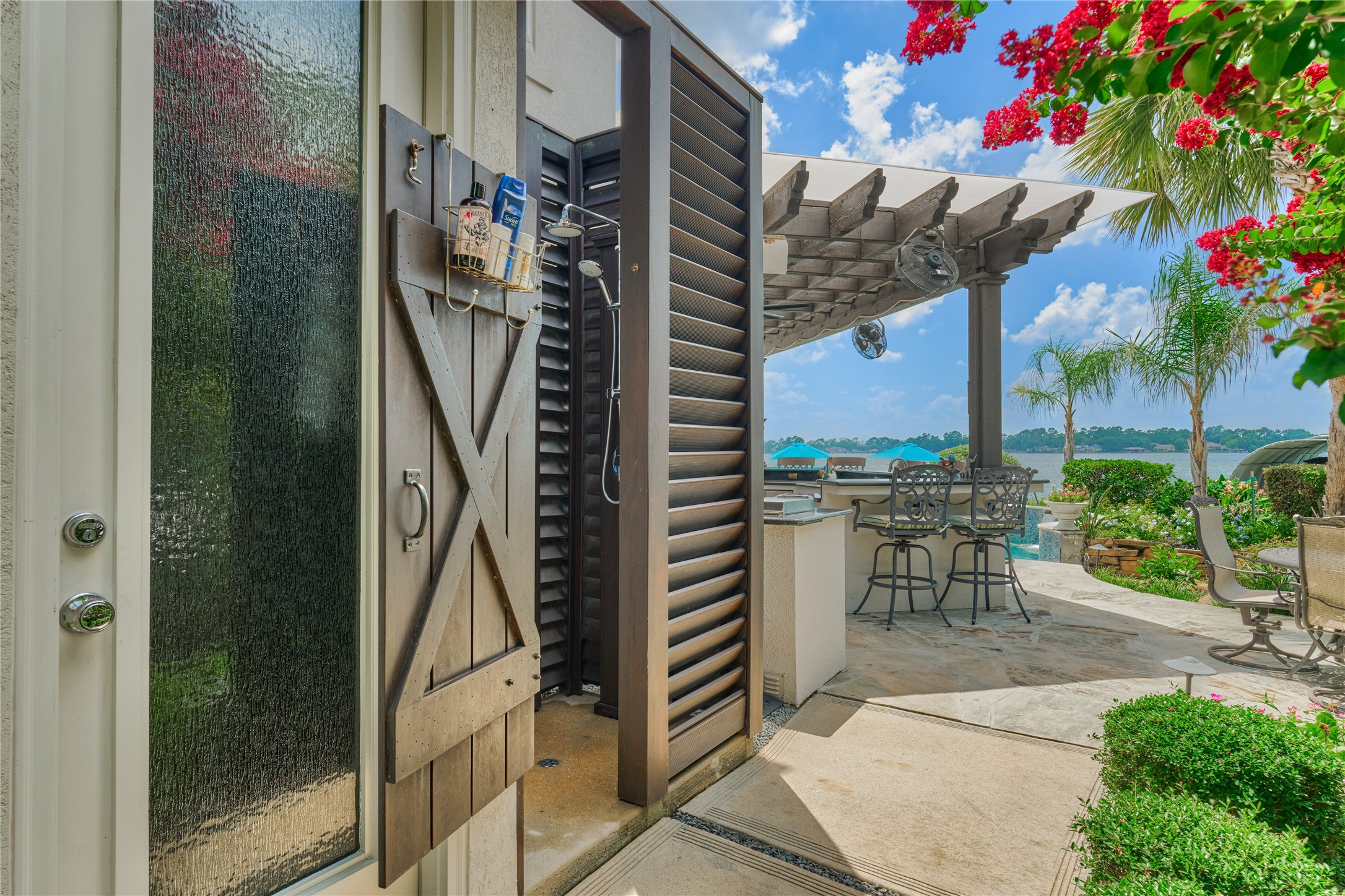 9943 Pebble View Court Property Photo 38