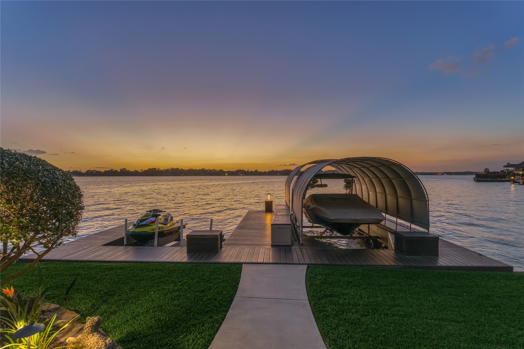 9943 Pebble View Court Property Photo 46