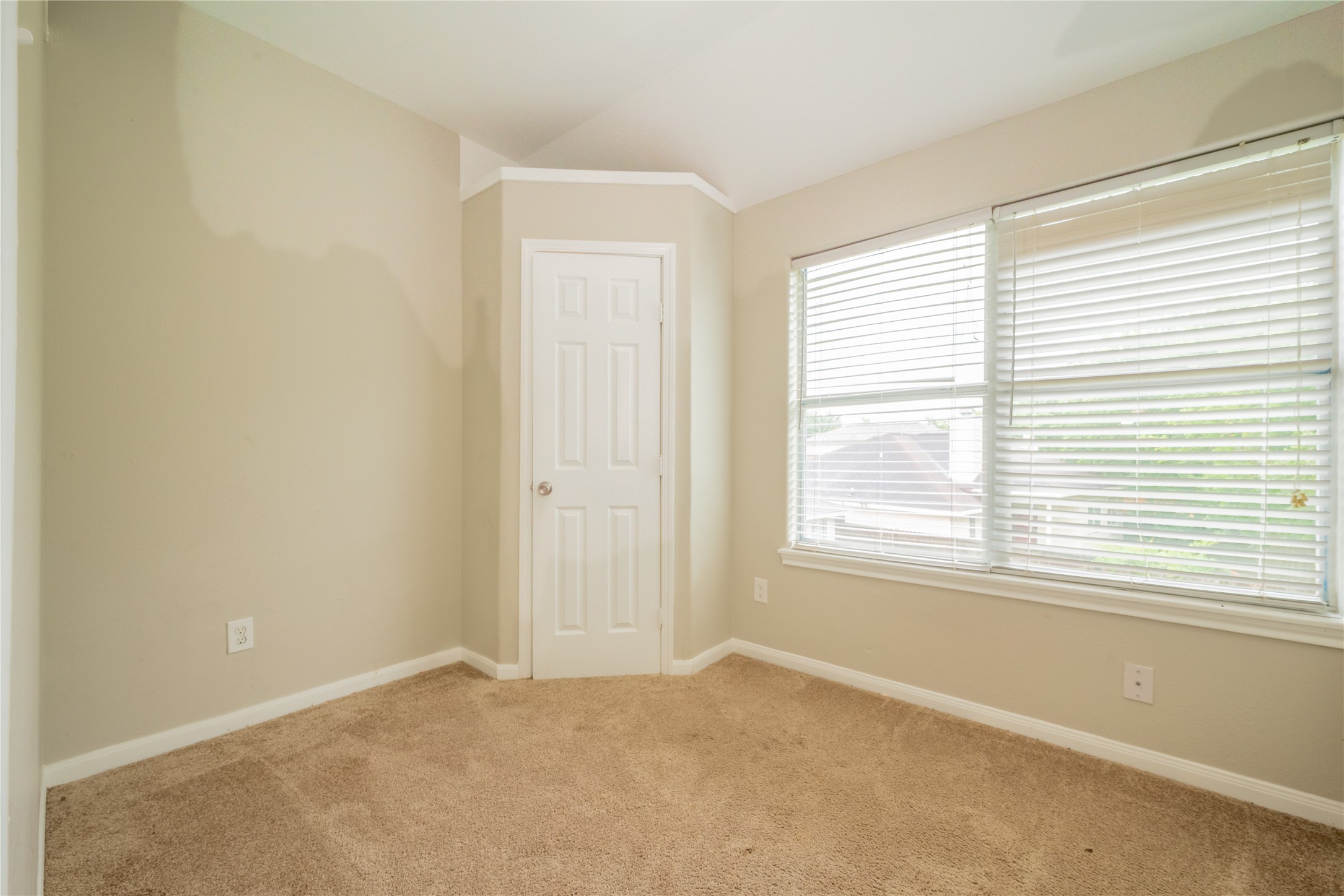 14503 Little Street Property Photo 7