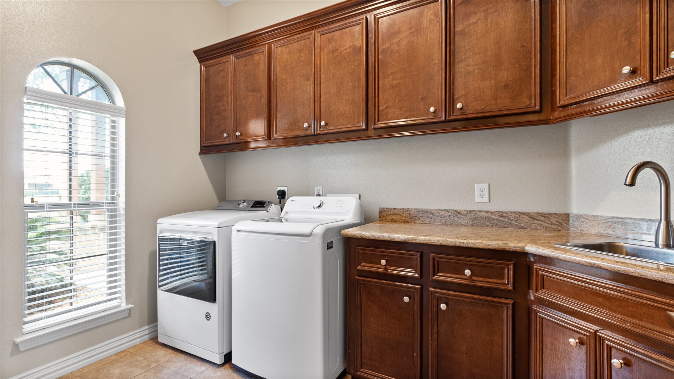15218 Devin Lane Property Photo 28