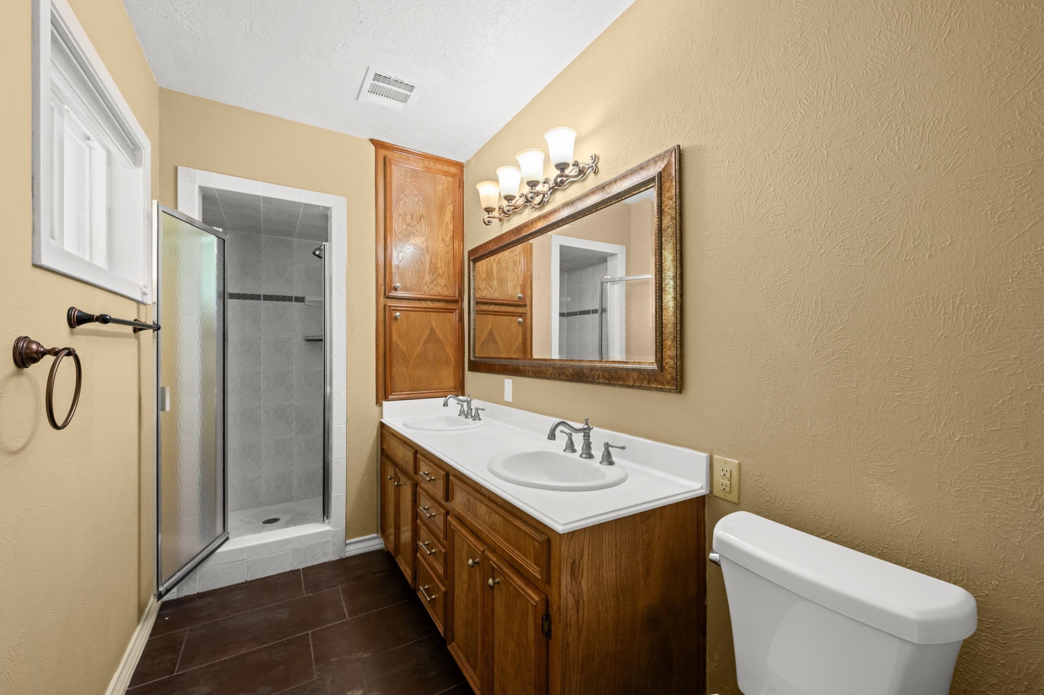 616 Cannan Drive Property Photo 26