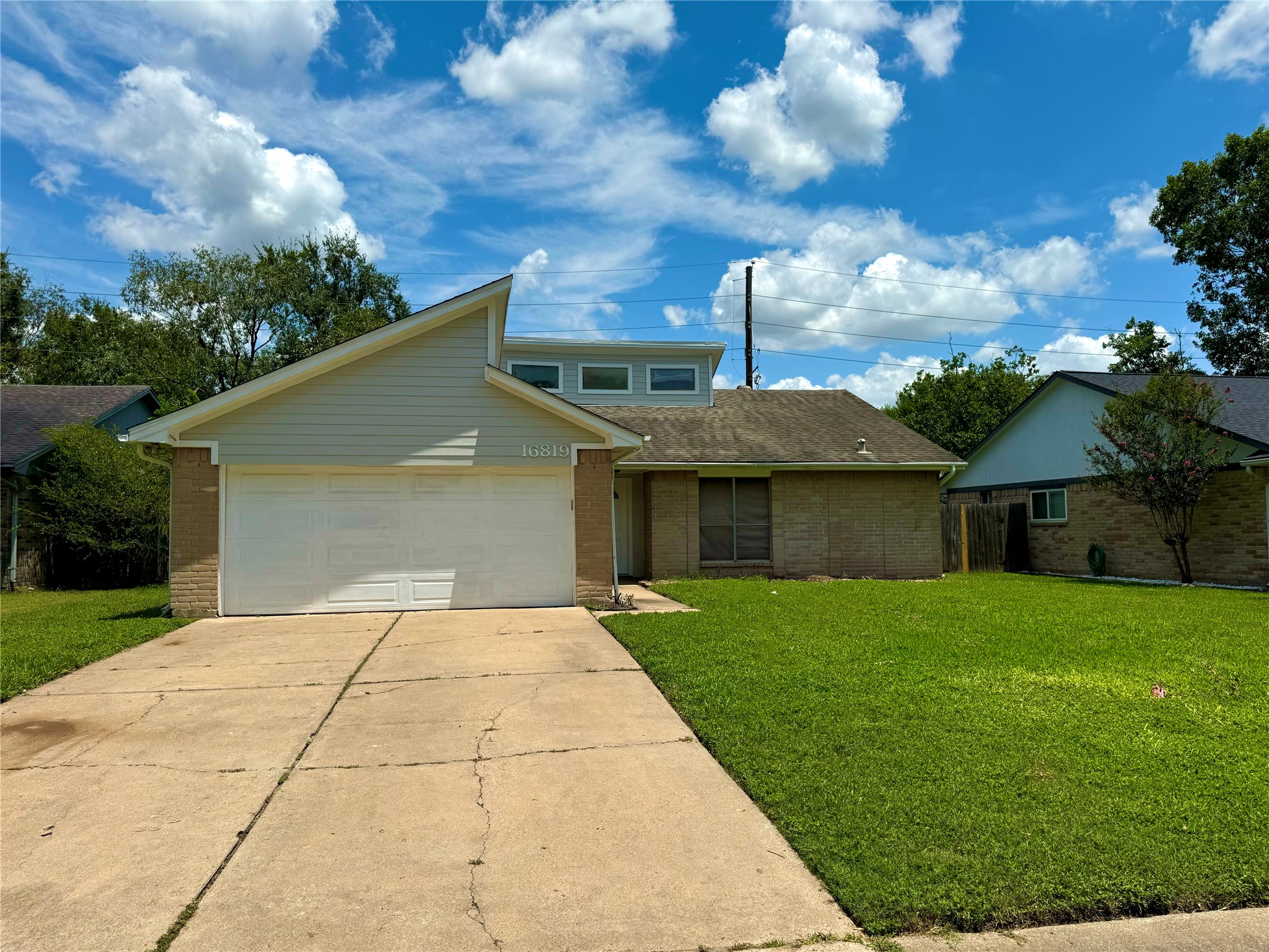 16819 Red Gully Drive Property Photo 1