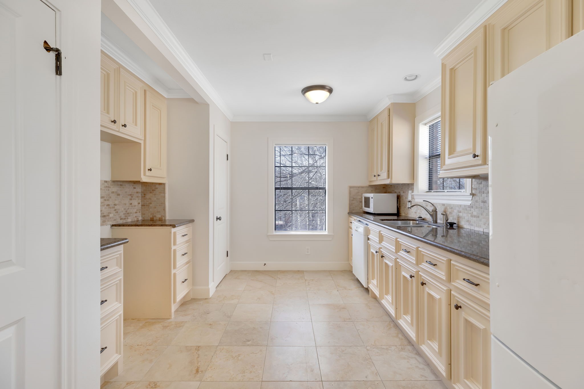 2306 Blodgett Street 2 Property Photo 6