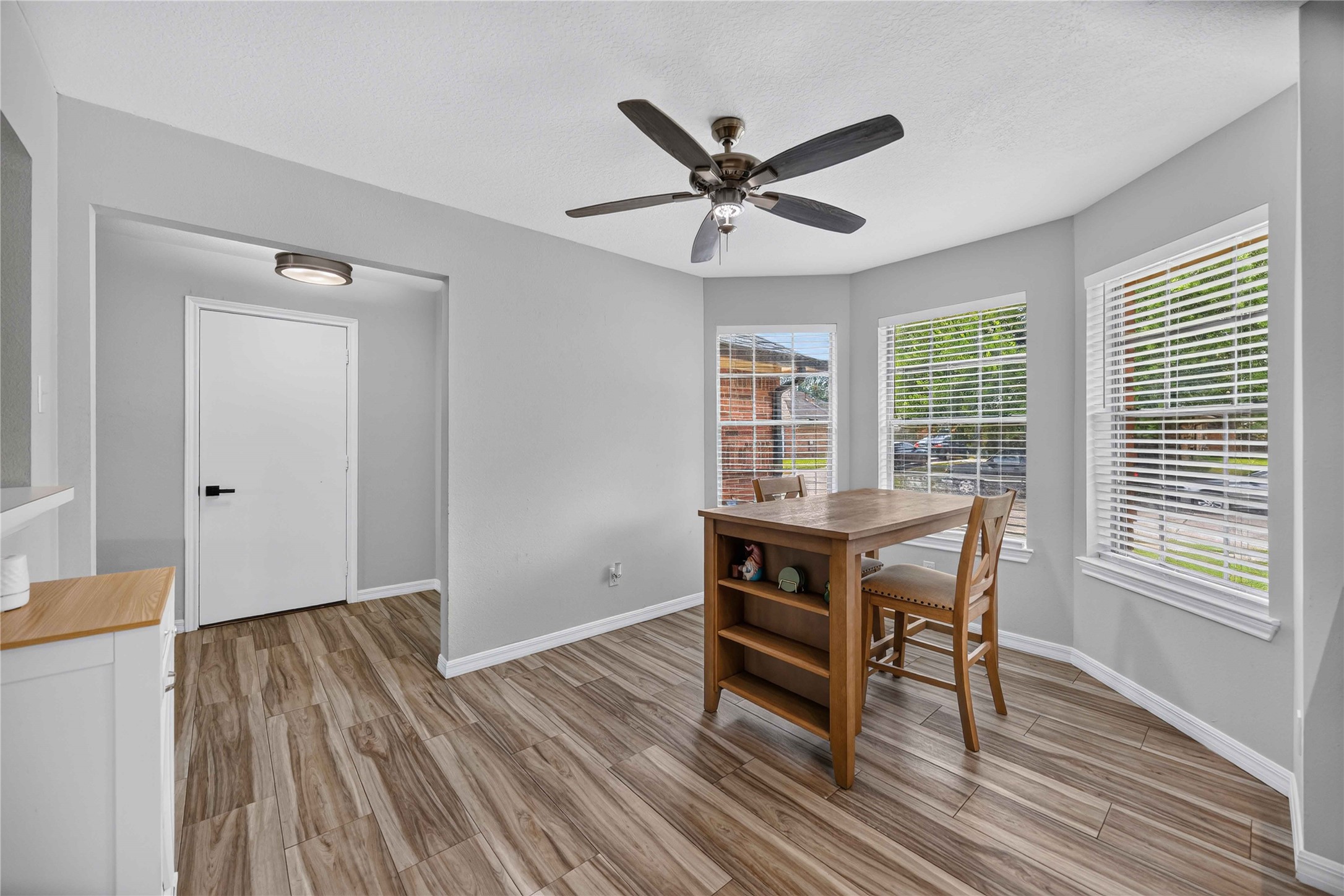 8302 Sanford Street Property Photo 6