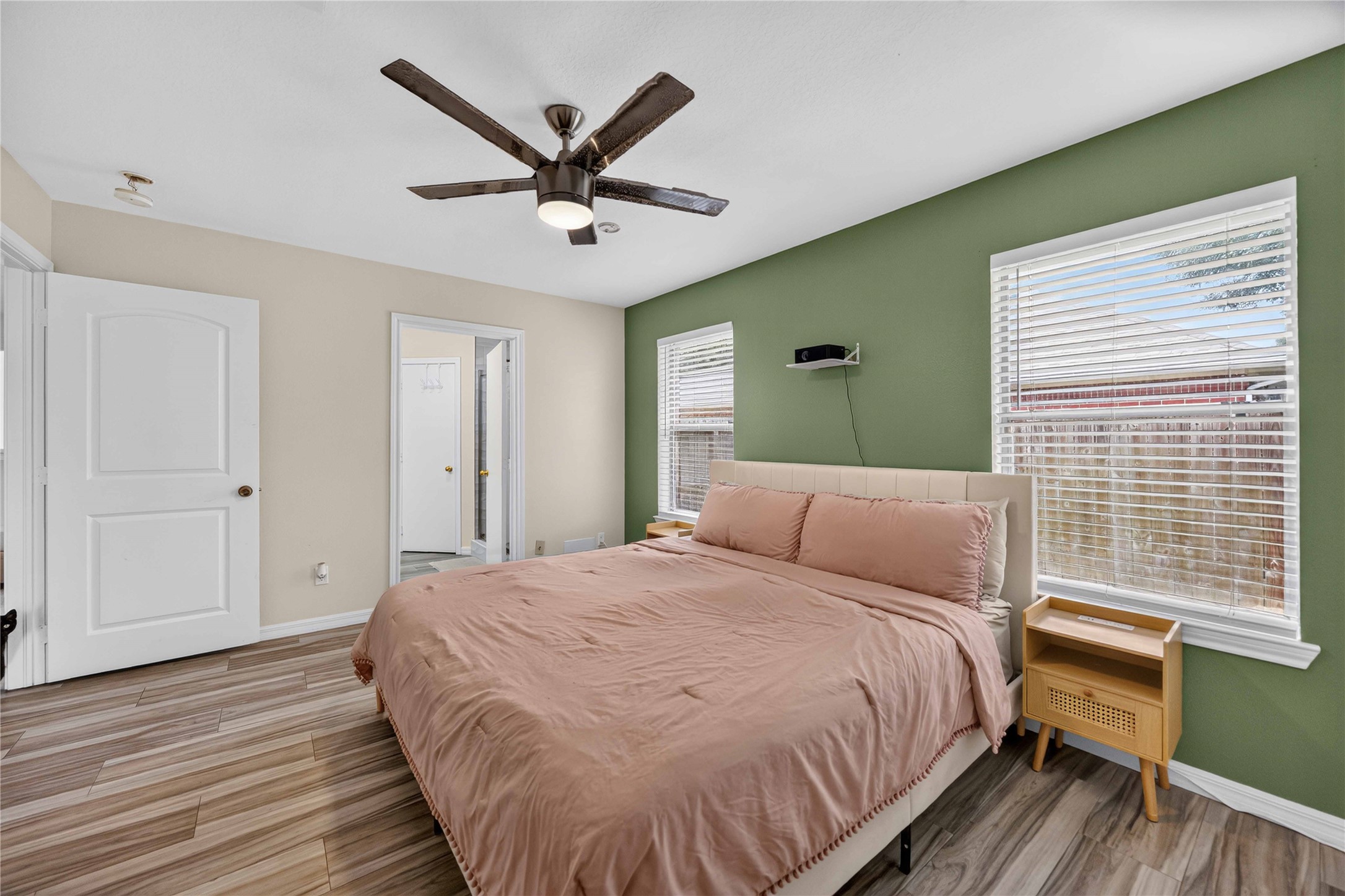 8302 Sanford Street Property Photo 15