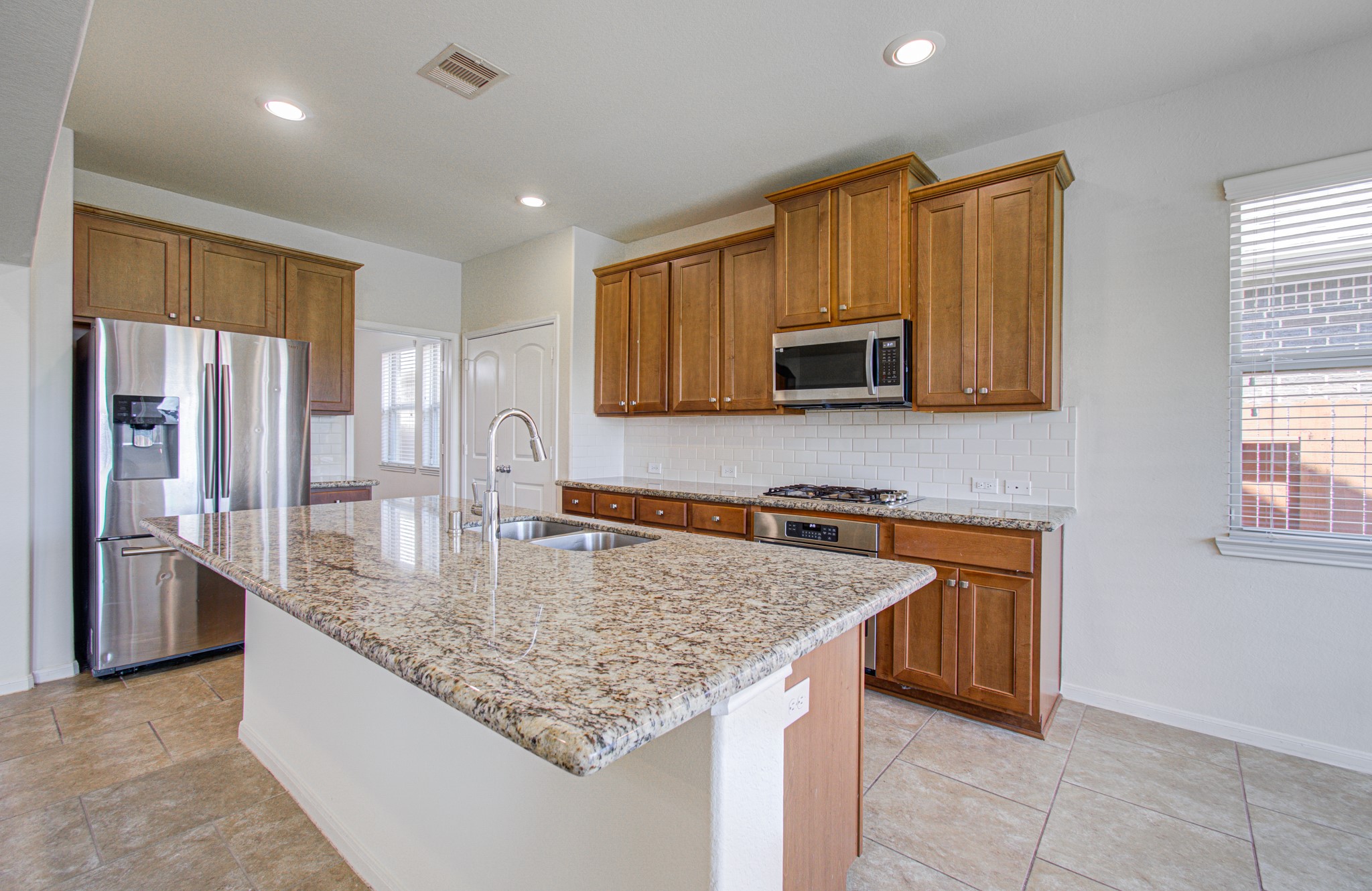 26831 Marble Lakes Drive Property Photo 21