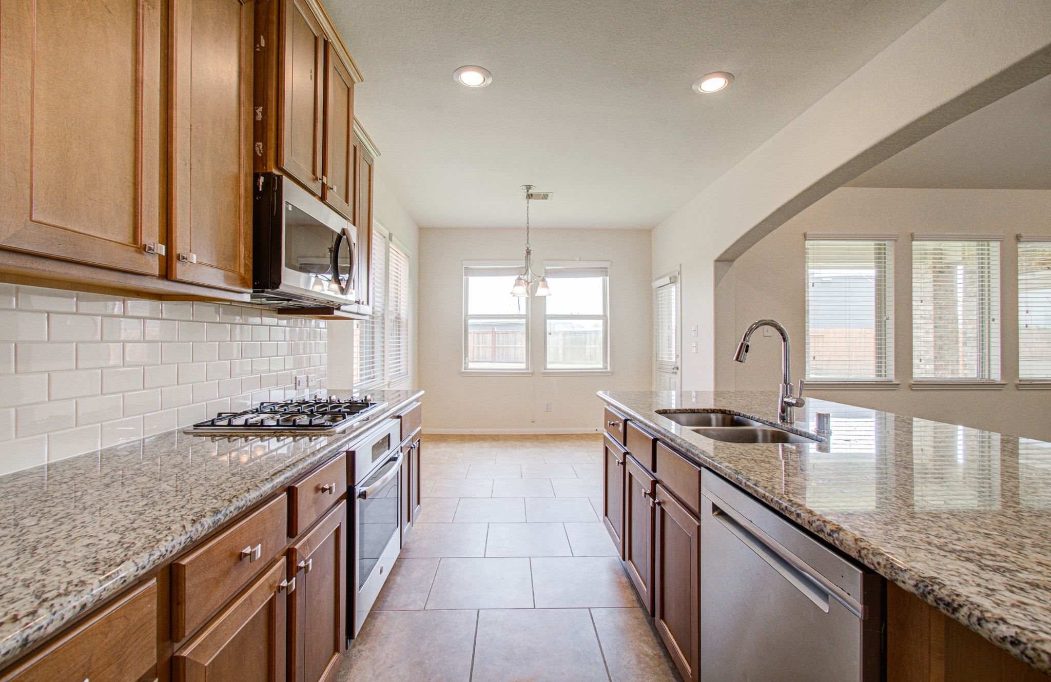 26831 Marble Lakes Drive Property Photo 23