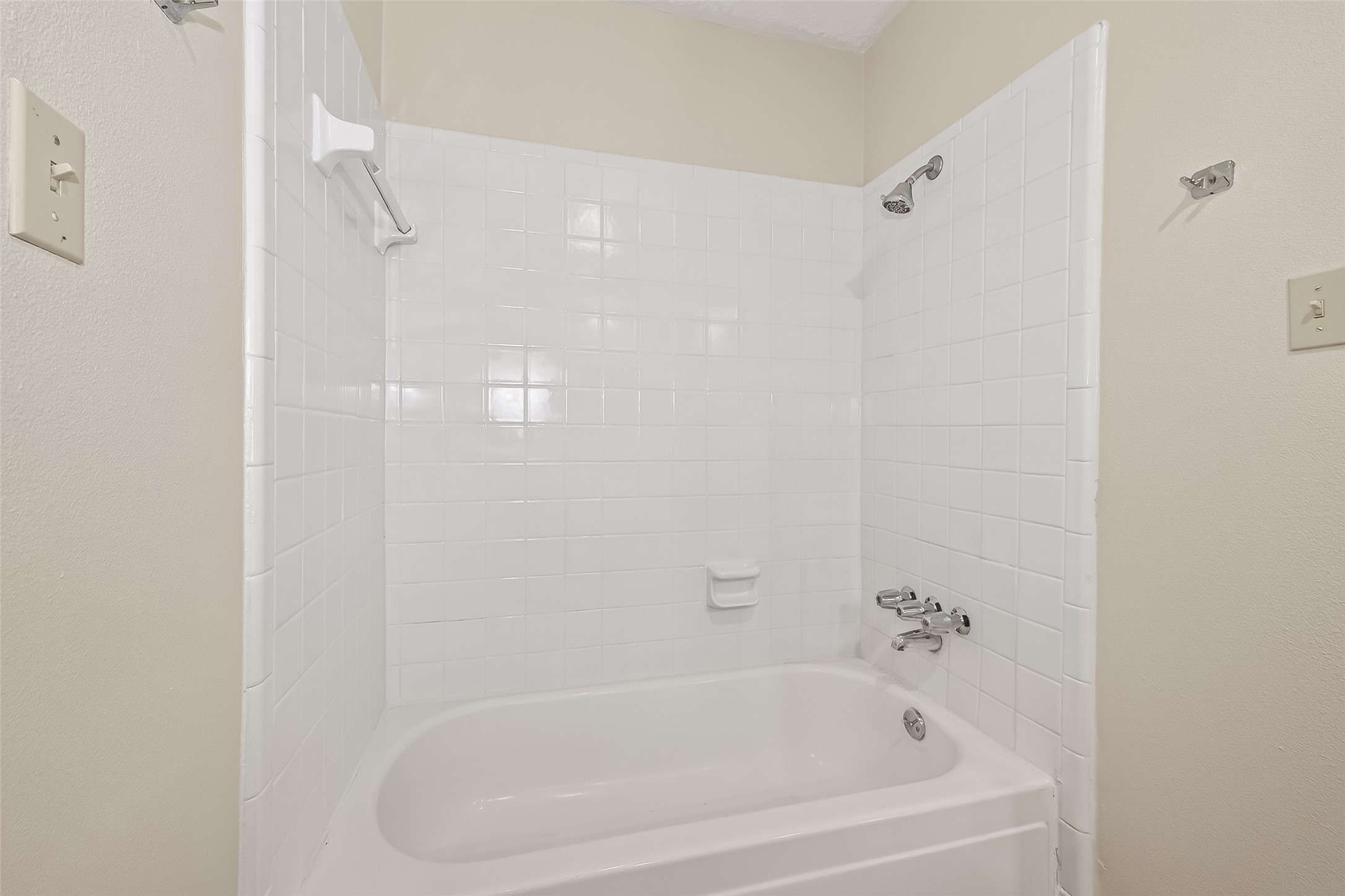 2406 Deasa Drive Property Photo 19