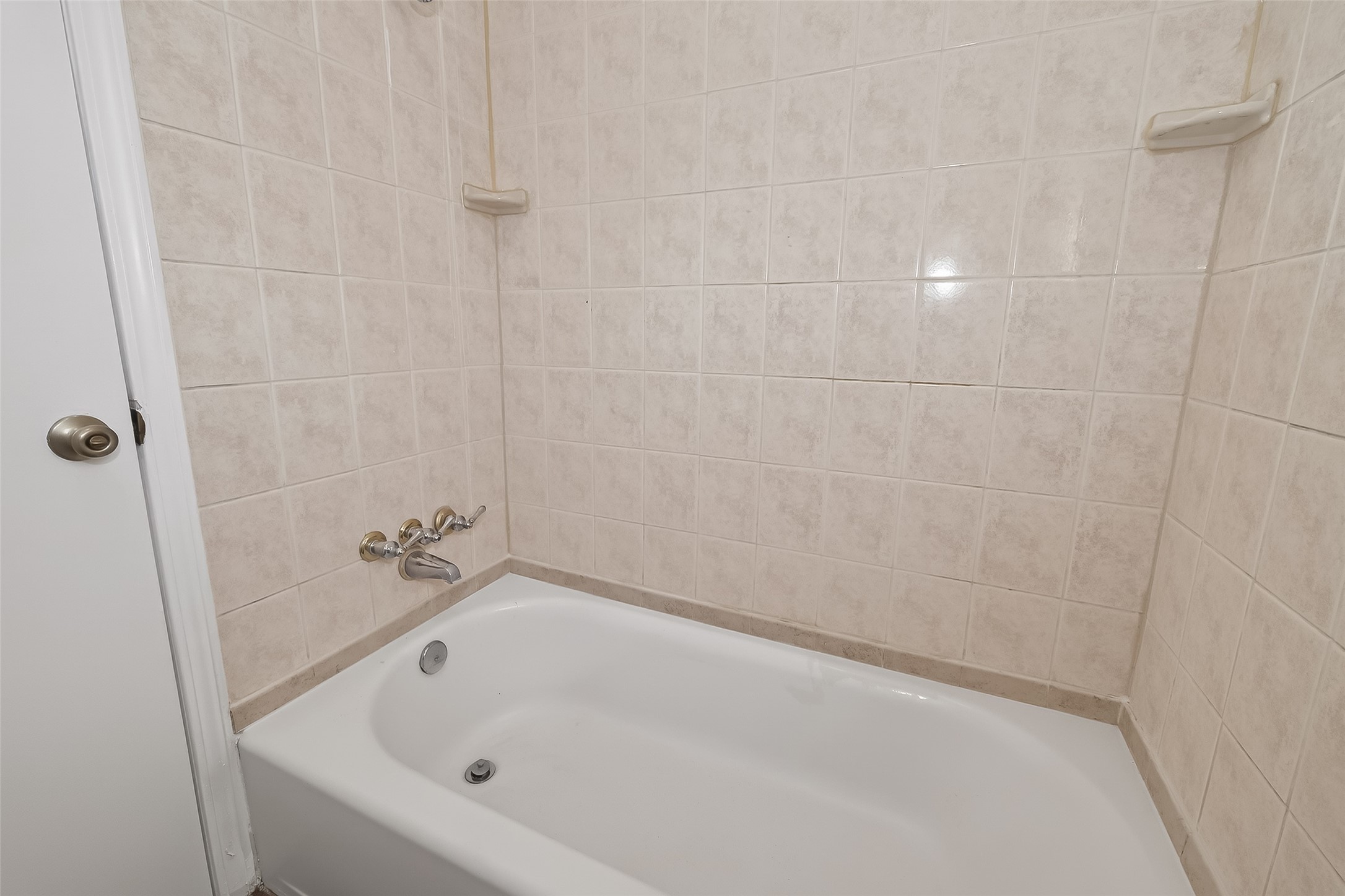2406 Deasa Drive Property Photo 29