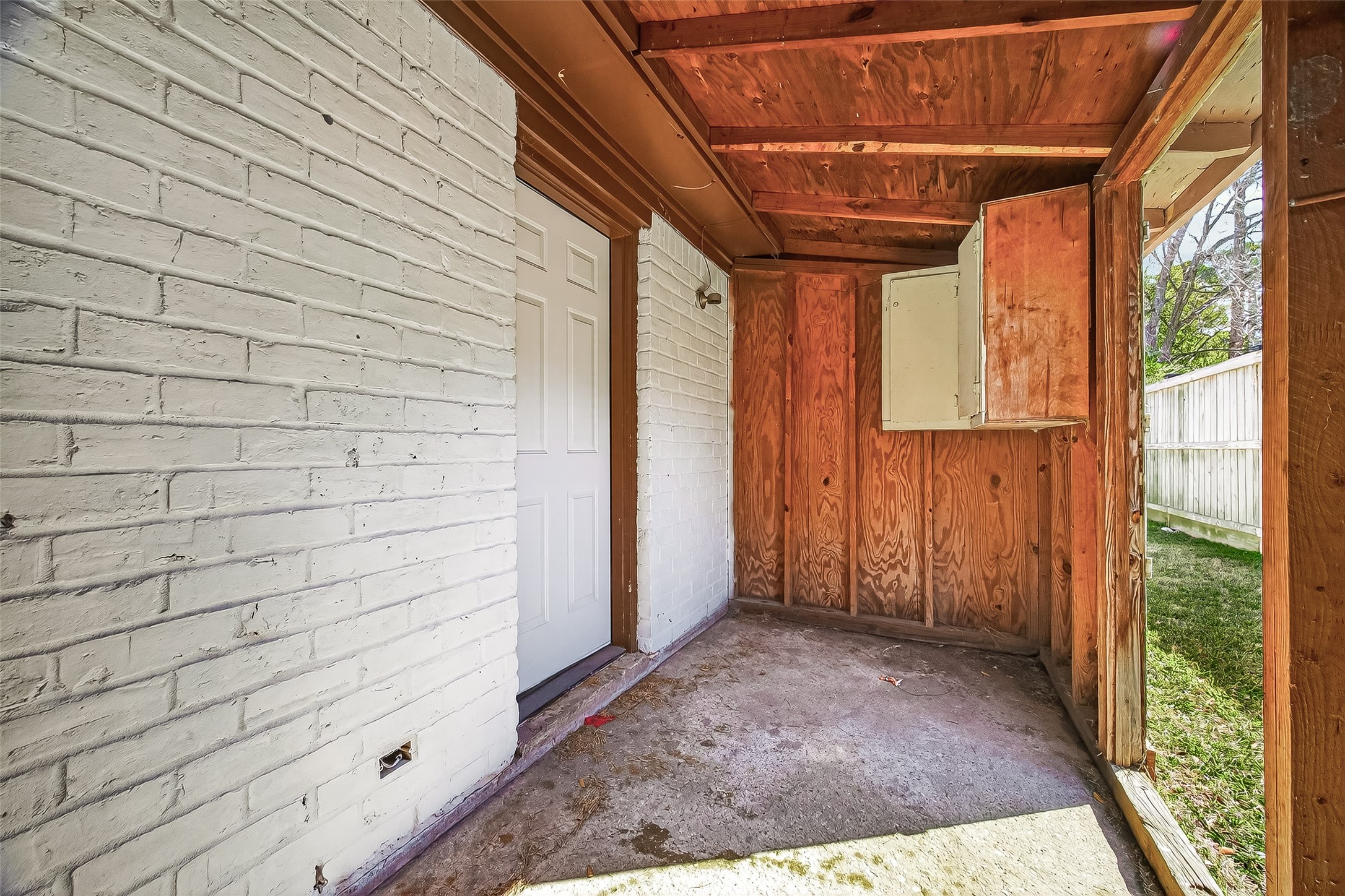 2406 Deasa Drive Property Photo 32