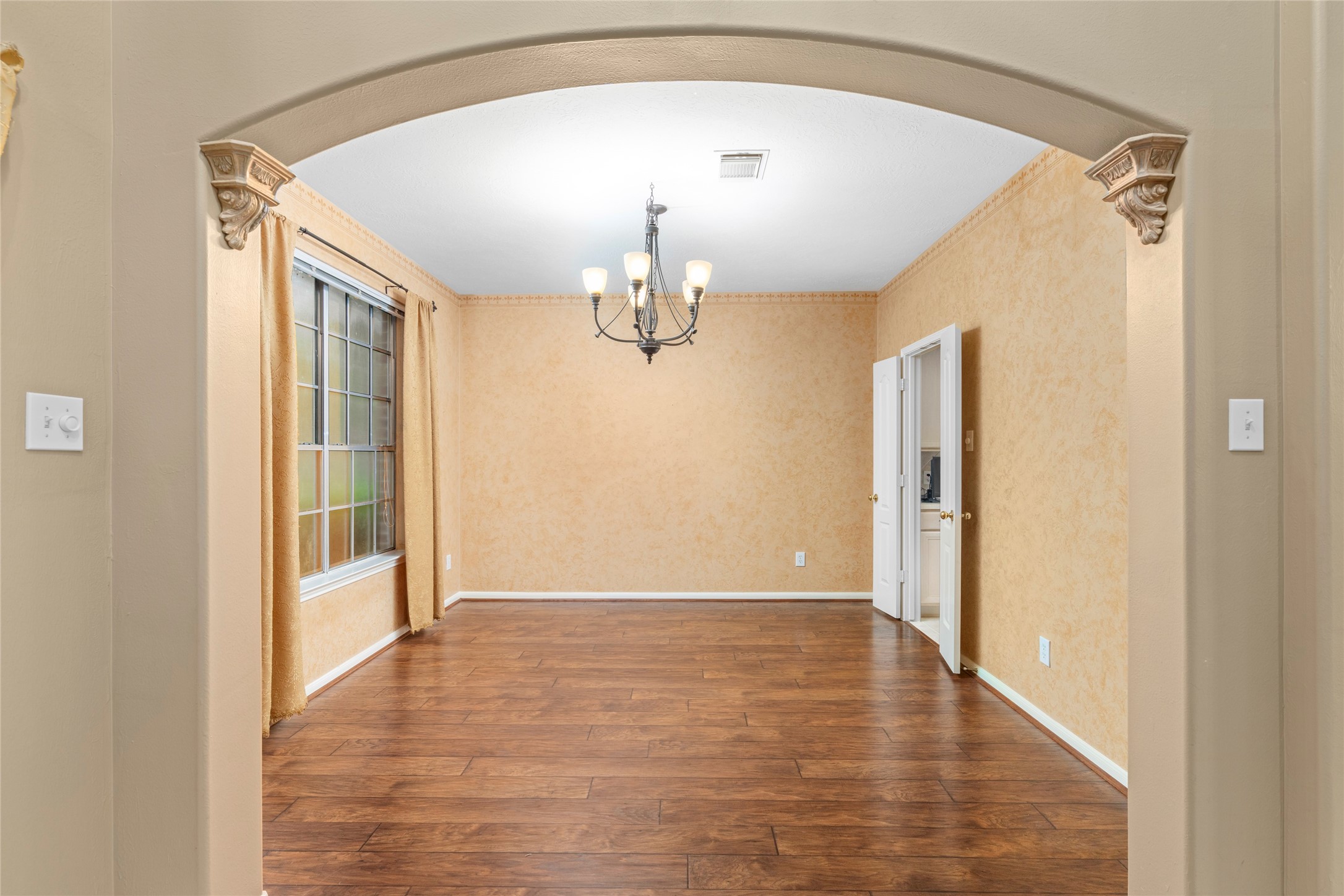 4630 Sundown Court Property Photo 6