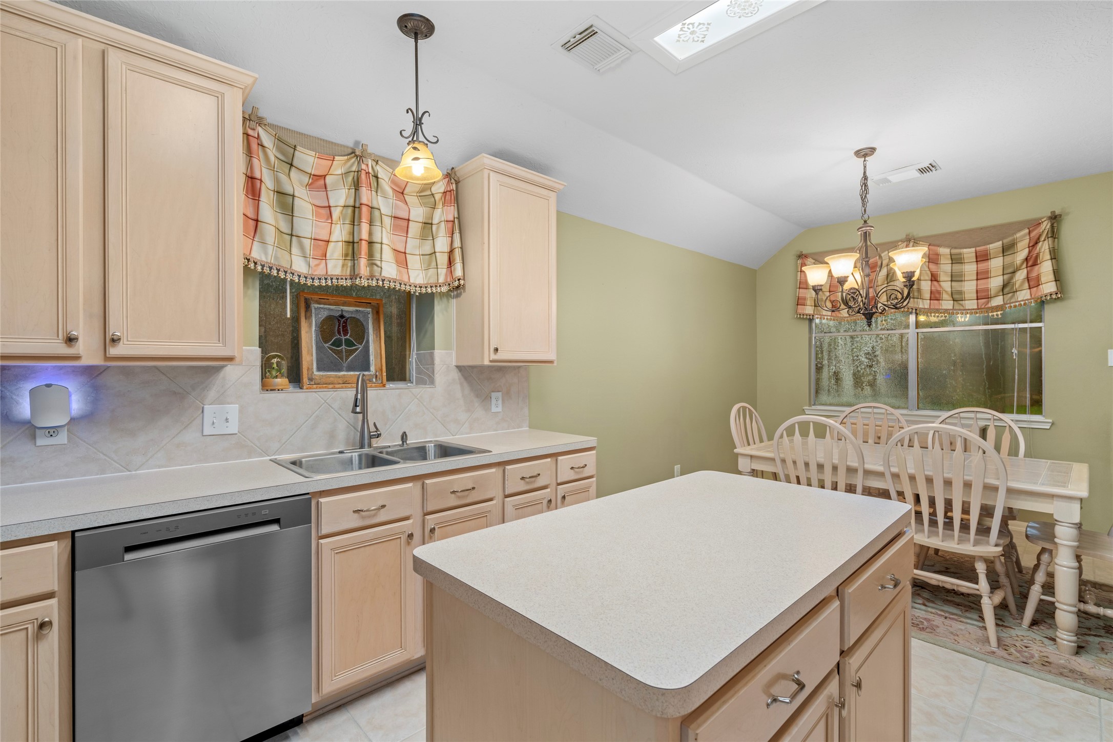4630 Sundown Court Property Photo 17