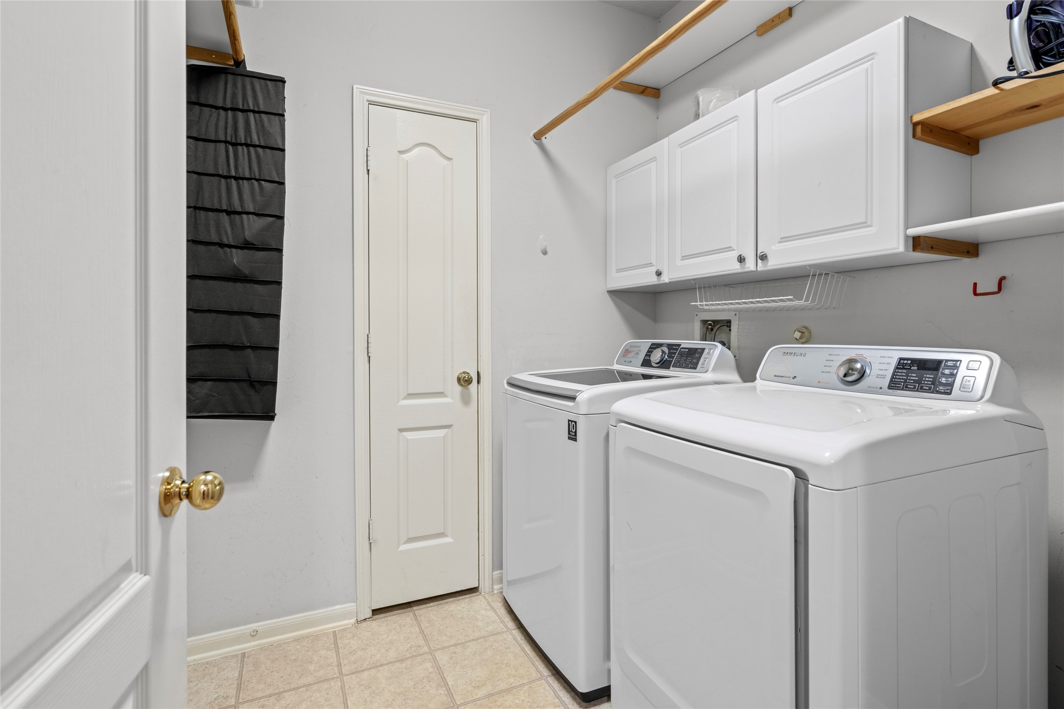 4630 Sundown Court Property Photo 18