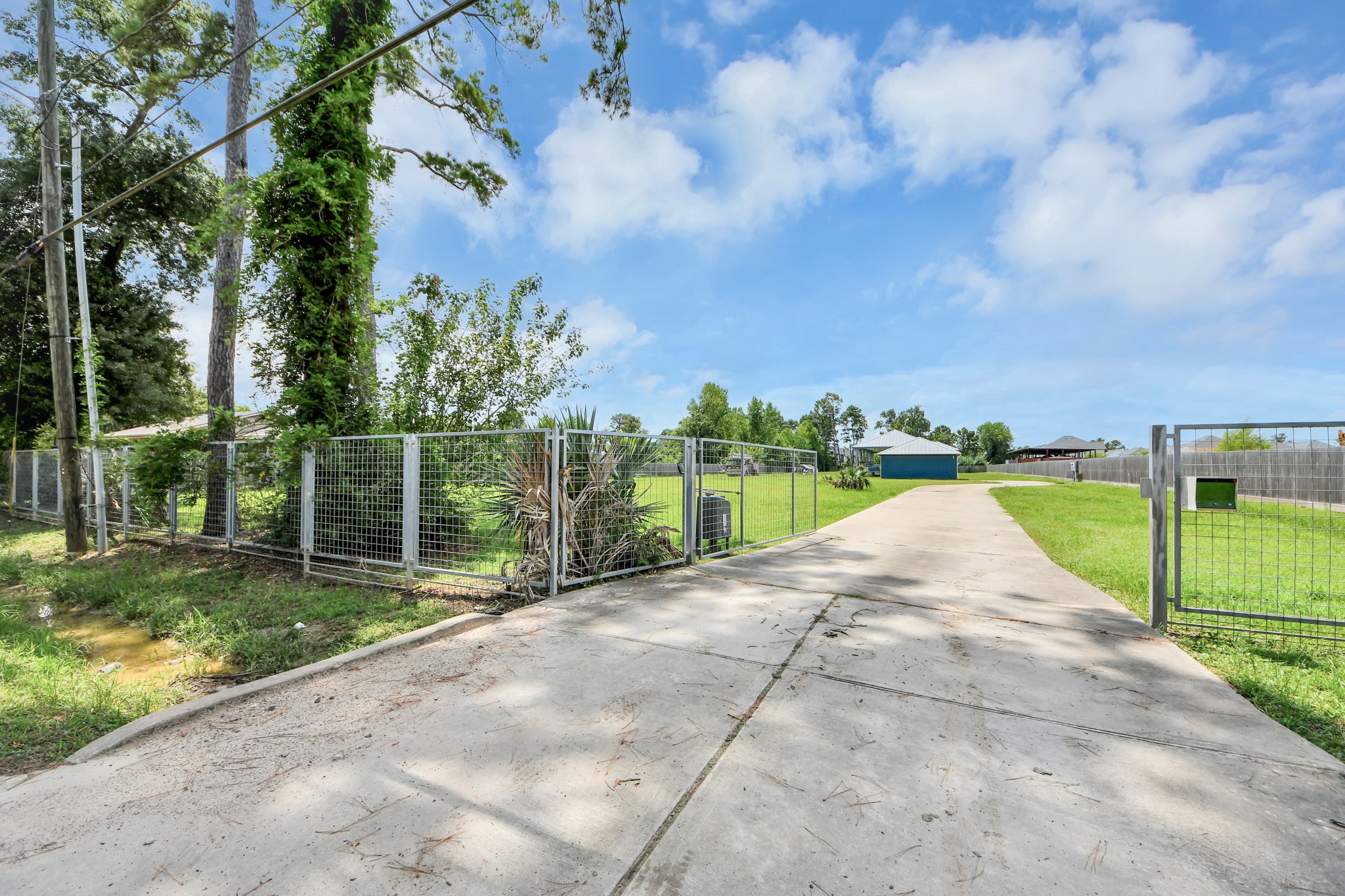 2609 Mansfield Street Property Photo 2