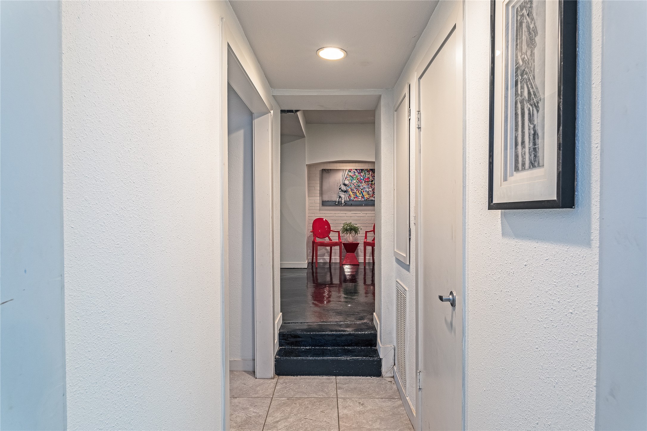 3312-1 Greenbriar Drive Property Photo 7