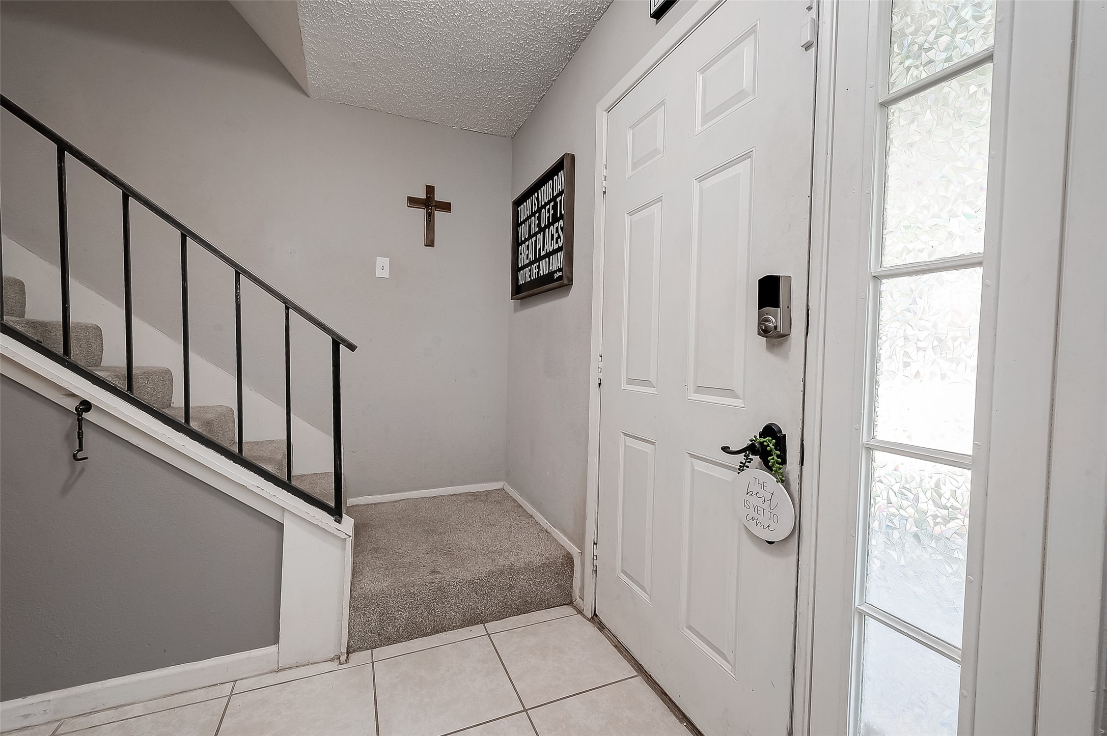 8619 Quail Burg Lane Property Photo 4