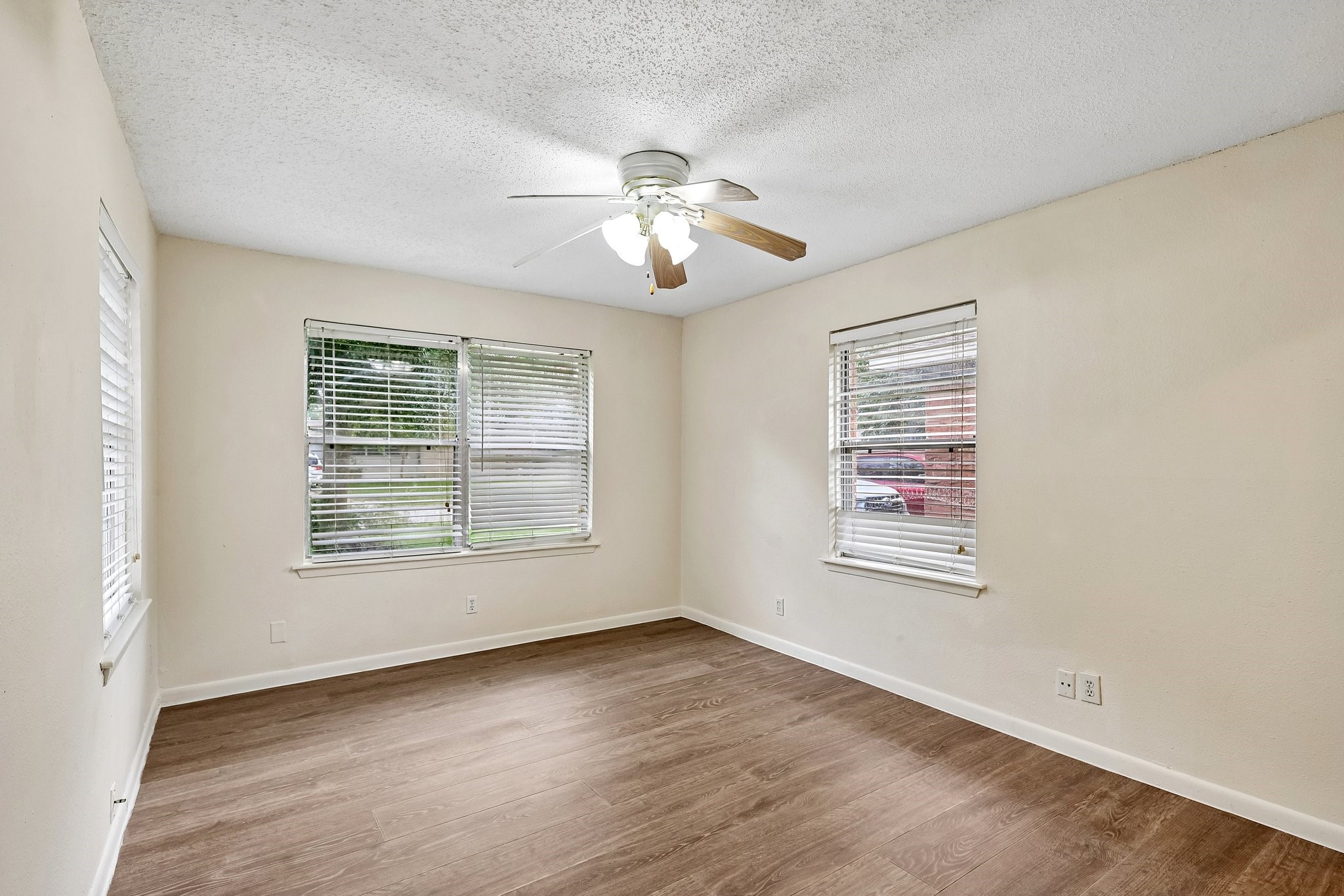 6401 Rowan Lane Property Photo 15