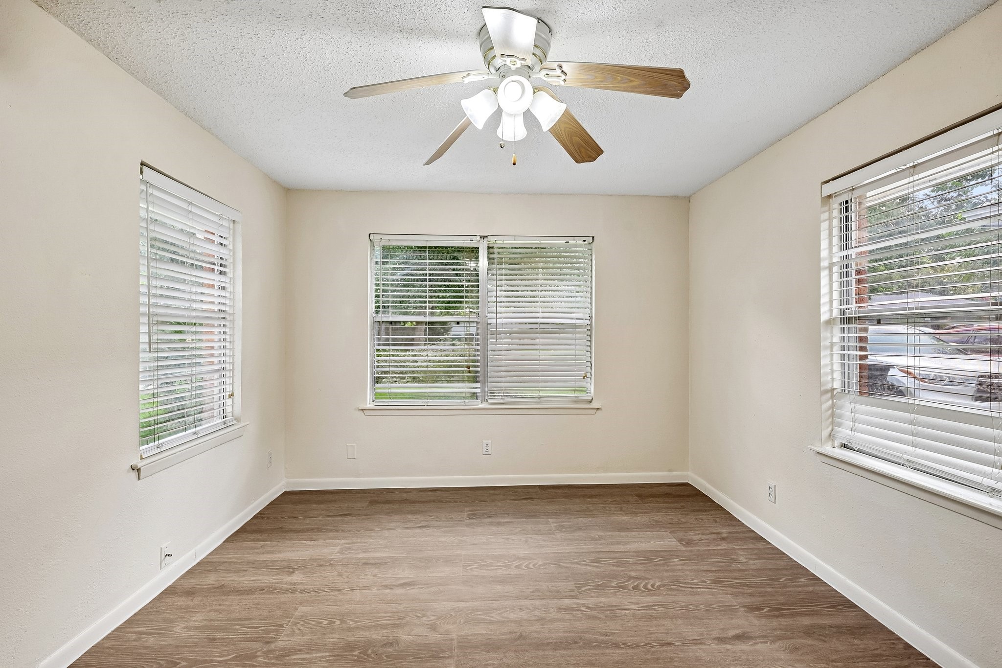 6401 Rowan Lane Property Photo 16