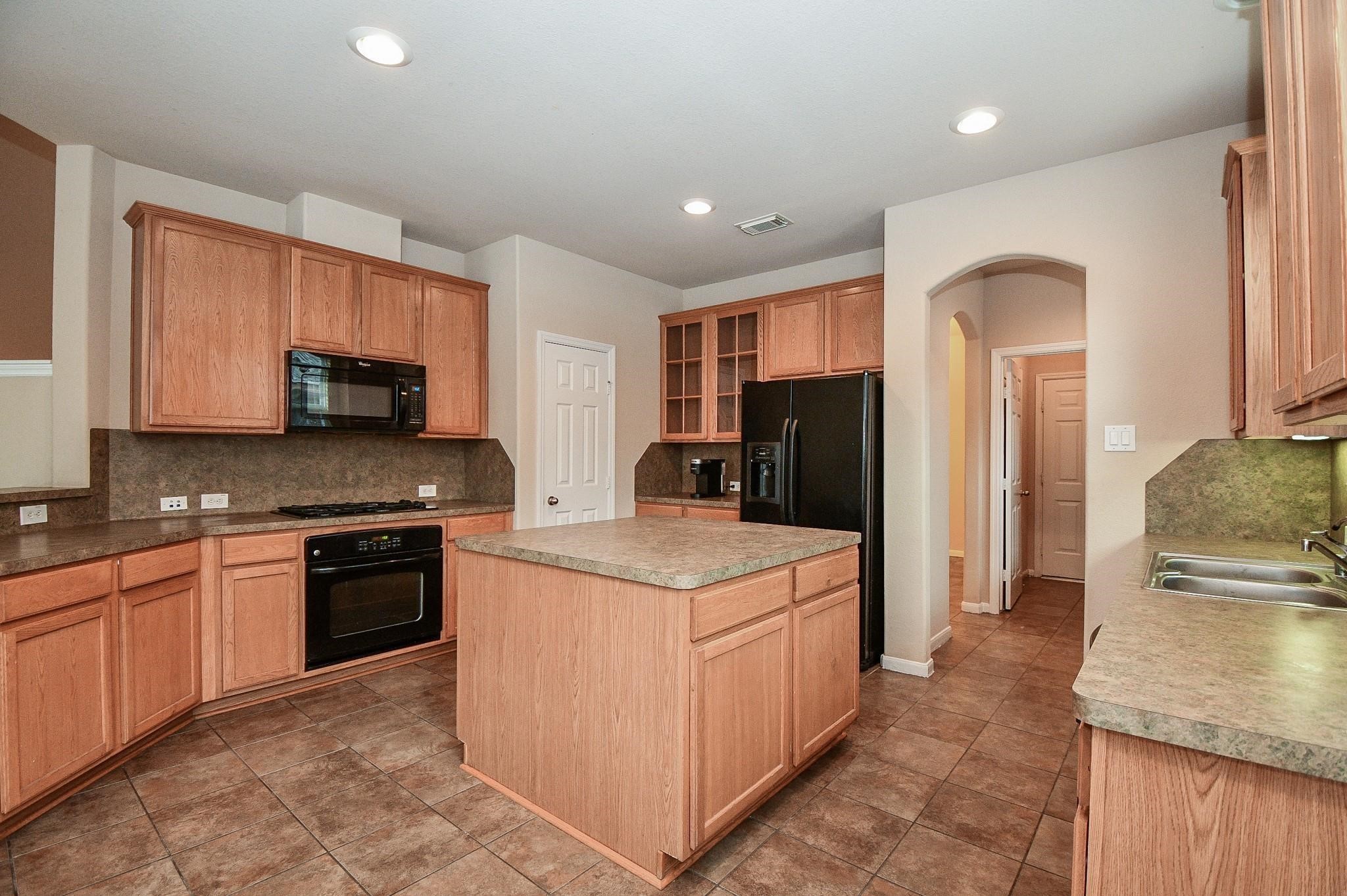 21502 Venture Park Drive Property Photo 5