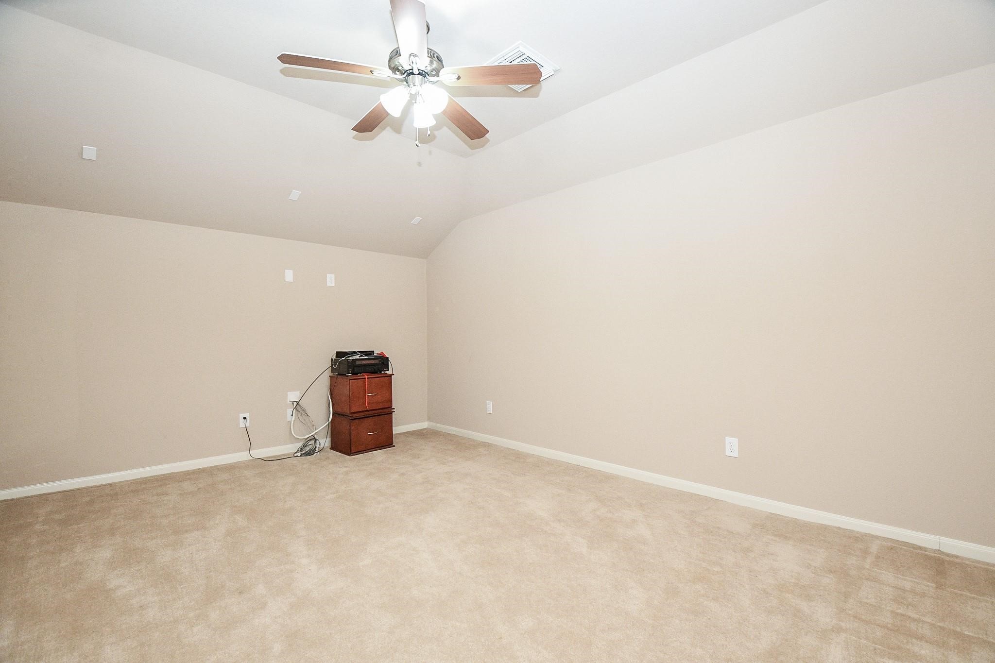 21502 Venture Park Drive Property Photo 17
