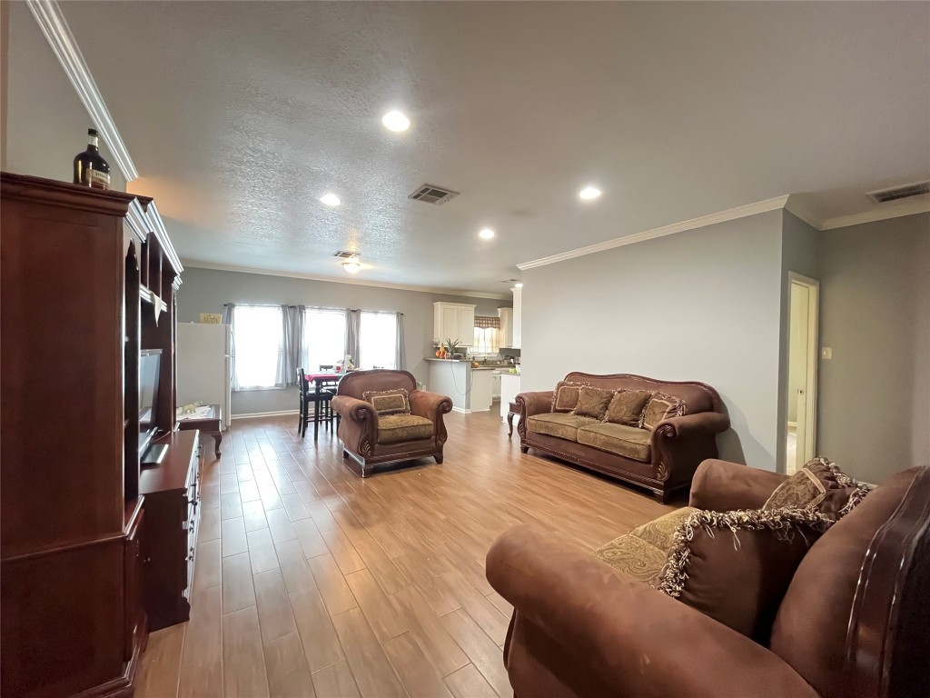 3206 Druid Street Property Photo 5